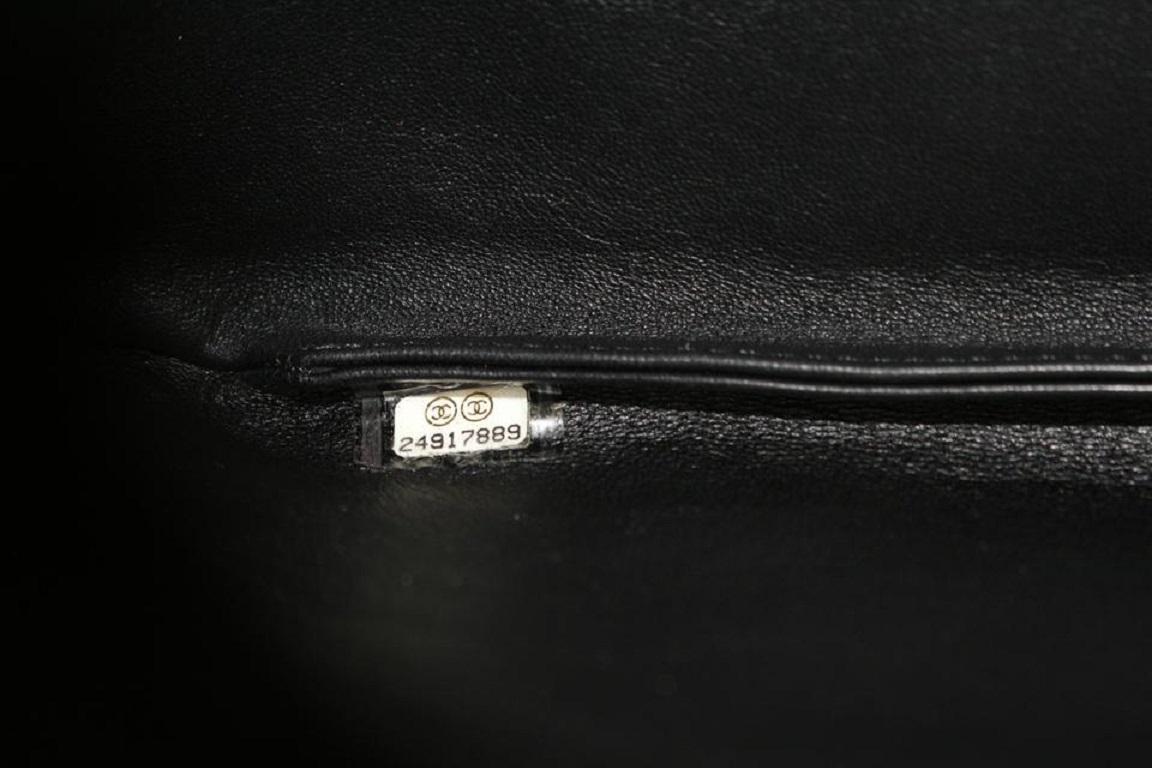 Chanel Chanel Drip Clutch aus schwarzem Kaninchenfell mit Kette 858748 im Angebot 1