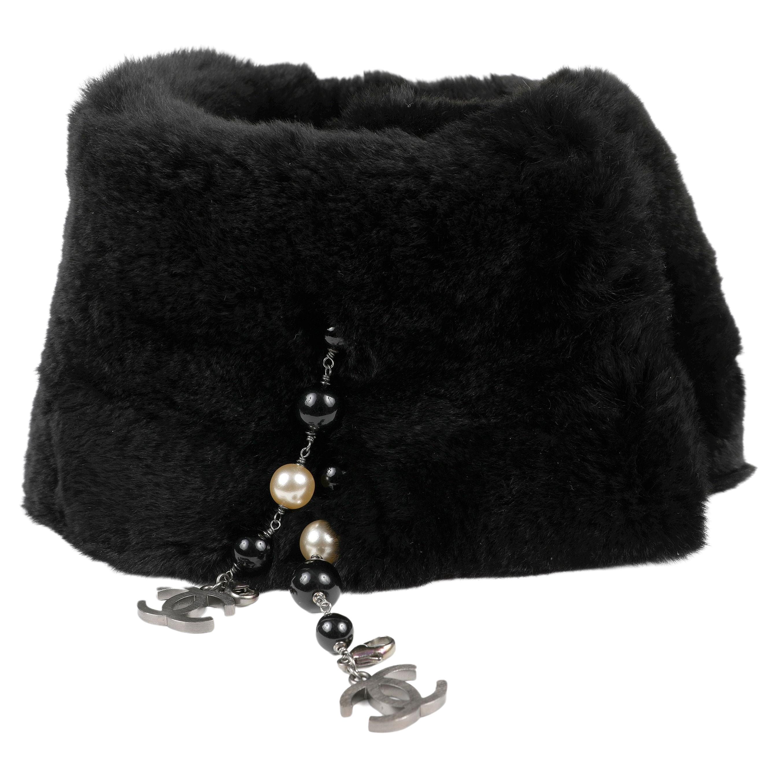 Chanel Black Rabbit Fur Collar with Pearls For Sale
