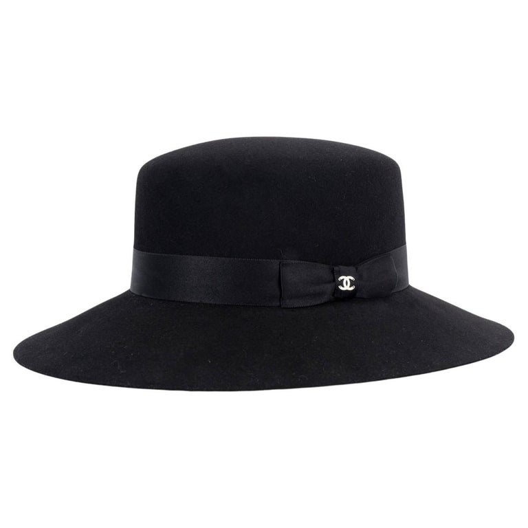 CHANEL black rabbit fur FELT Hat M For Sale at 1stDibs