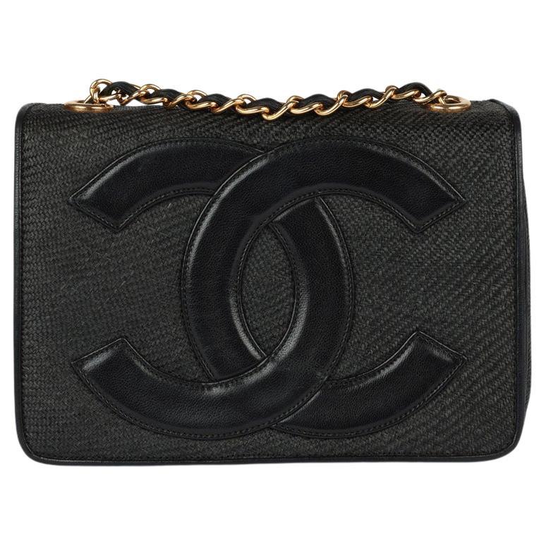 Chanel Schwarz Raffia 
Lammfell Leder Vintage Mini Zeitlos Einzelne Klappe Tasche im Angebot