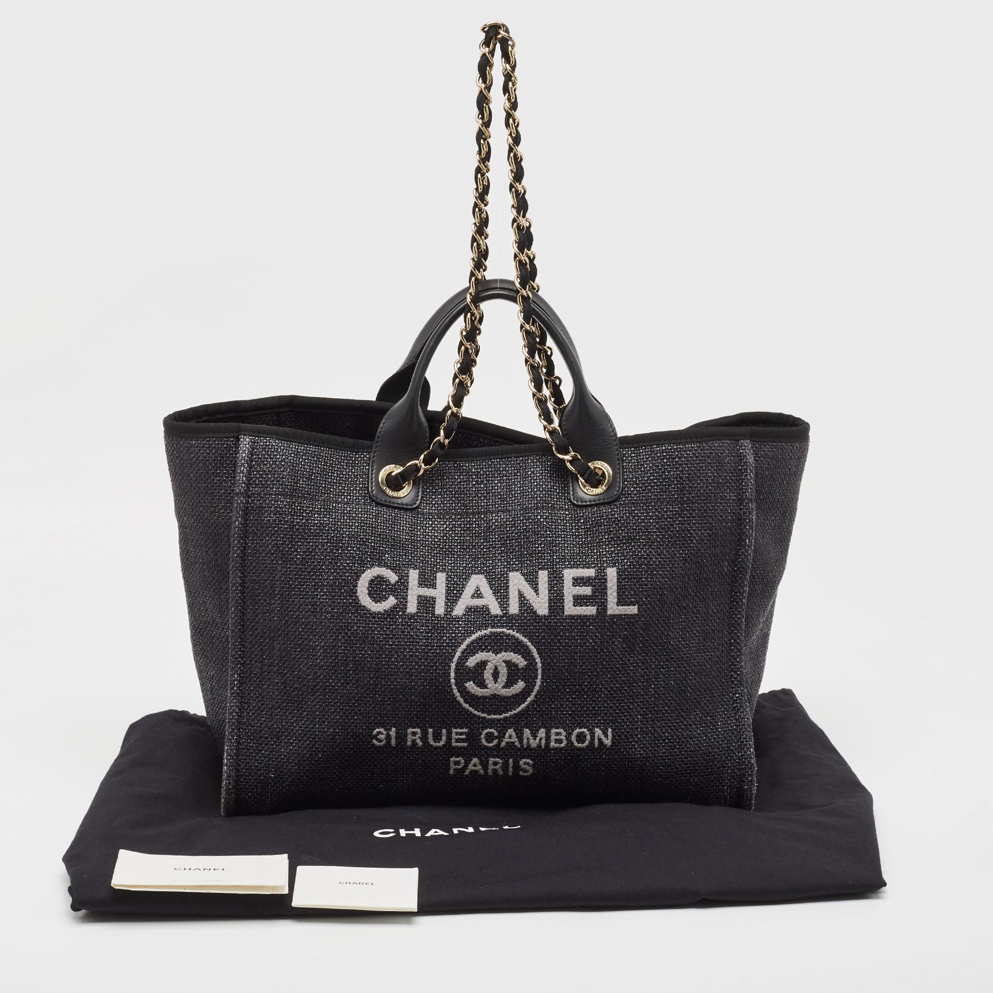 Chanel - Grand fourre-tout Deauville en raphia noir 4
