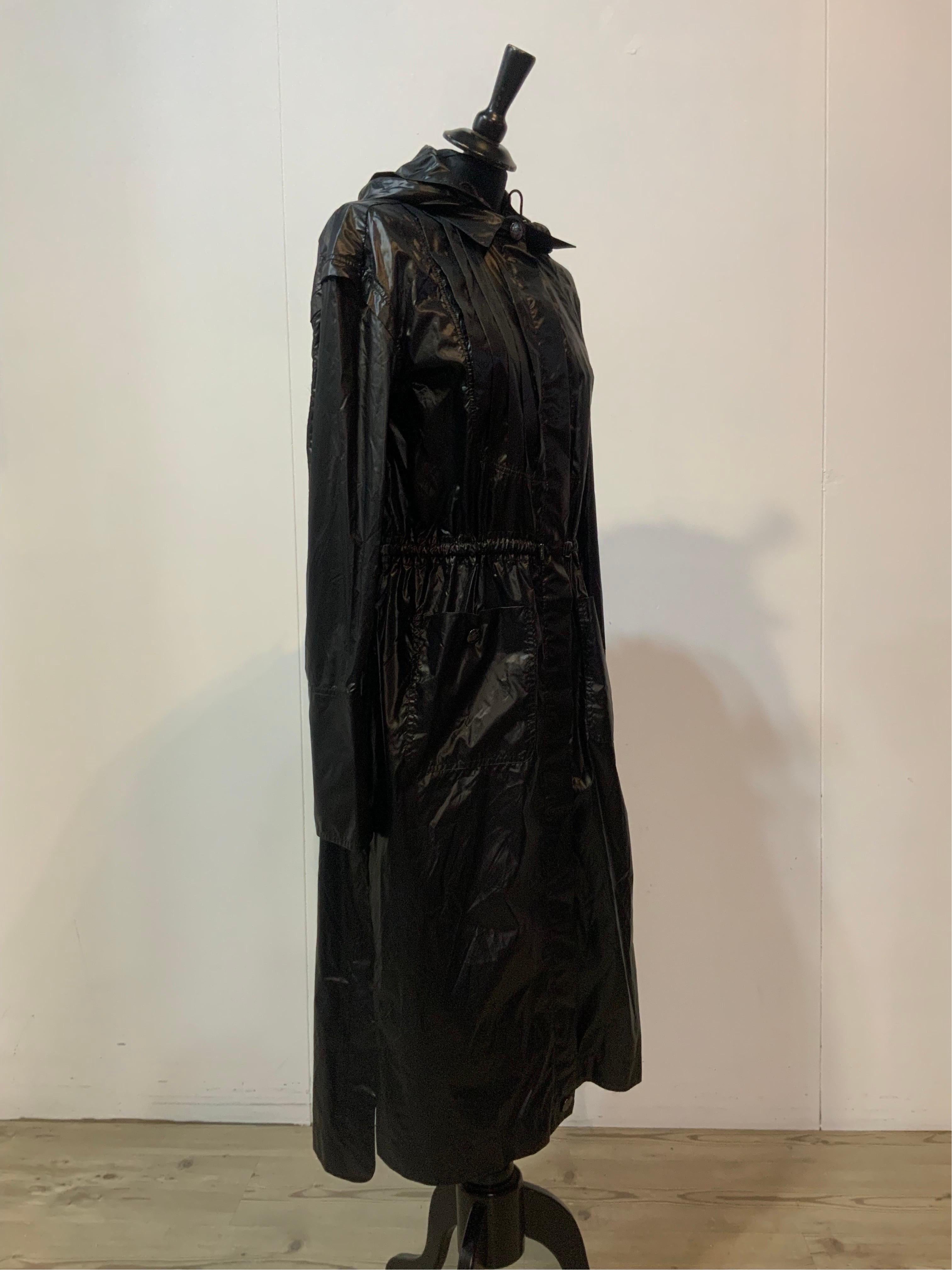 Chanel Black Rain Coat In Excellent Condition In Carnate, IT