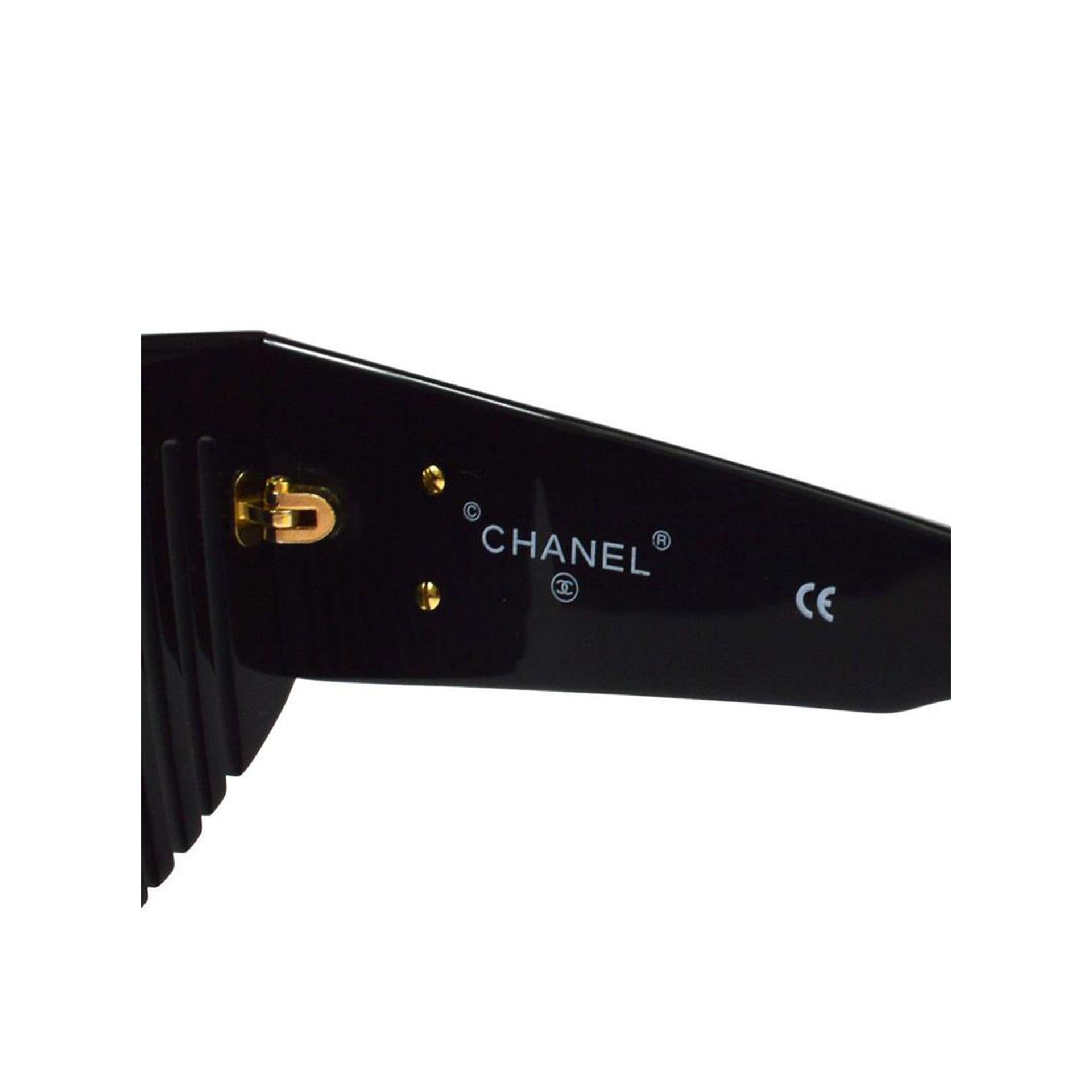 Noir Chanel - Lunettes de soleil vintage rares et rares, édition limitée, issue d'un défilé, années 90 en vente