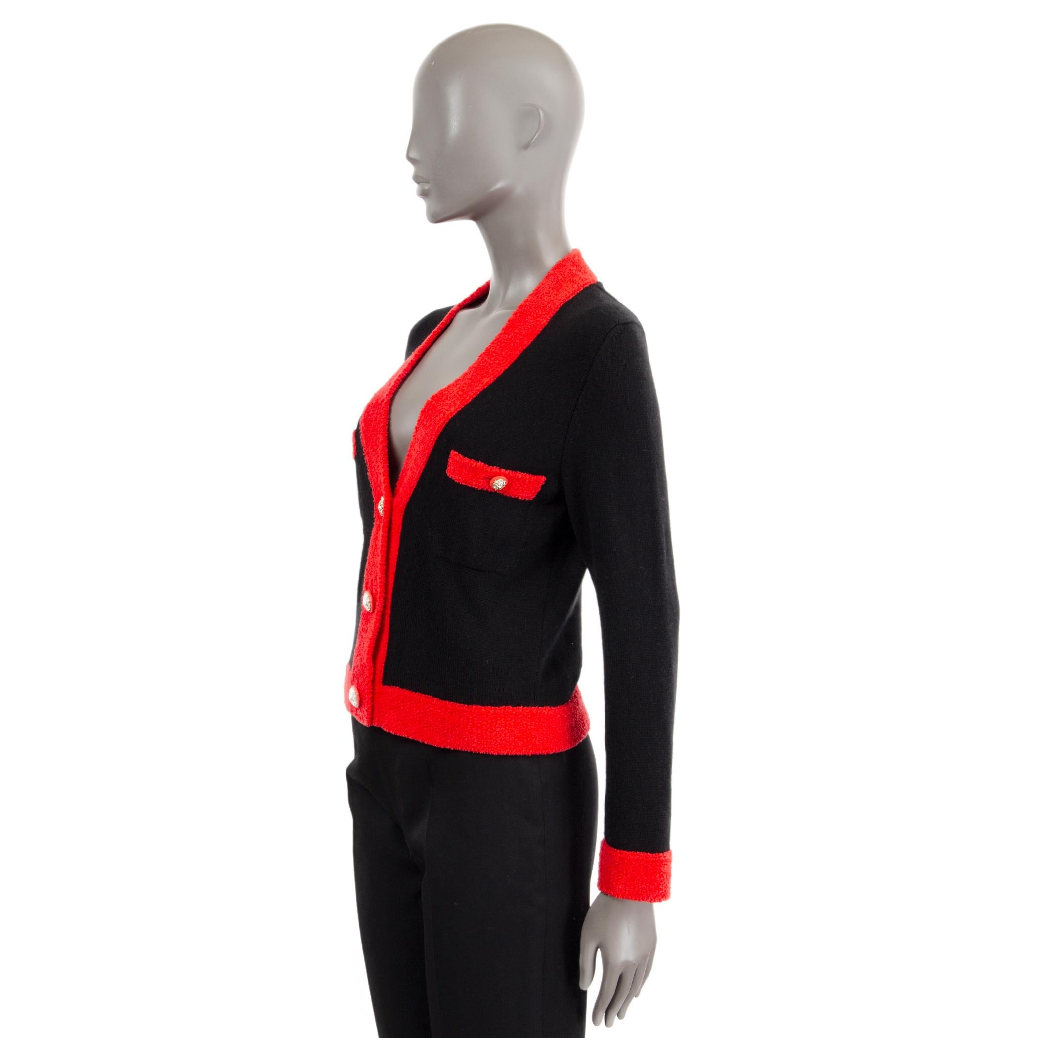 Women's CHANEL black & red cashmere blend 2019 19K CROPPED KNIT Jacket 36 XS For Sale