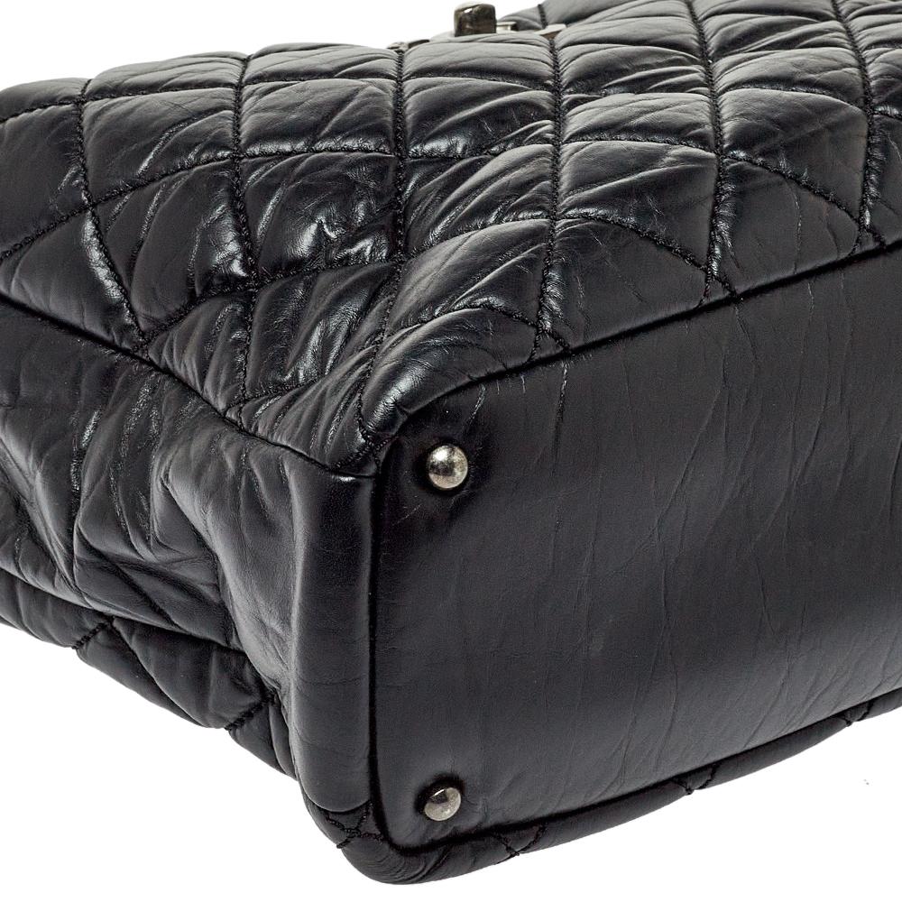 Chanel Schwarz/Rot Gestepptes Gealtertes Leder Große Portobello Top Handle Tasche 1