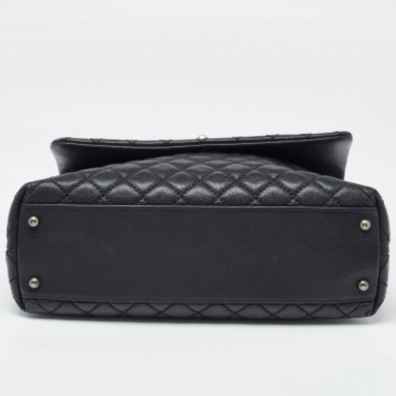 Chanel Schwarz/Rot Gestepptes Kaviarleder und Eidechse Medium Coco Top Handle Bag im Angebot 1