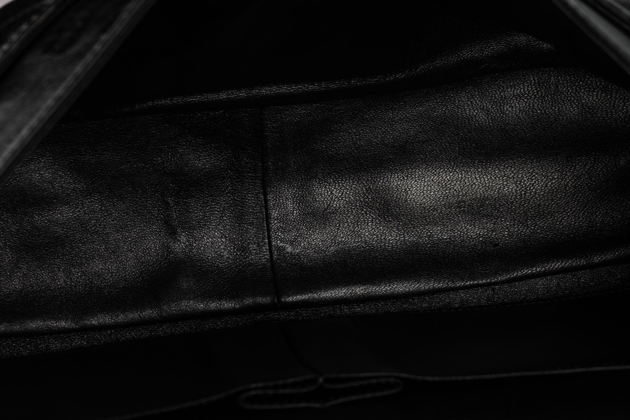 Chanel Black Reissue Borsa a doppia patta 227 in vendita 10