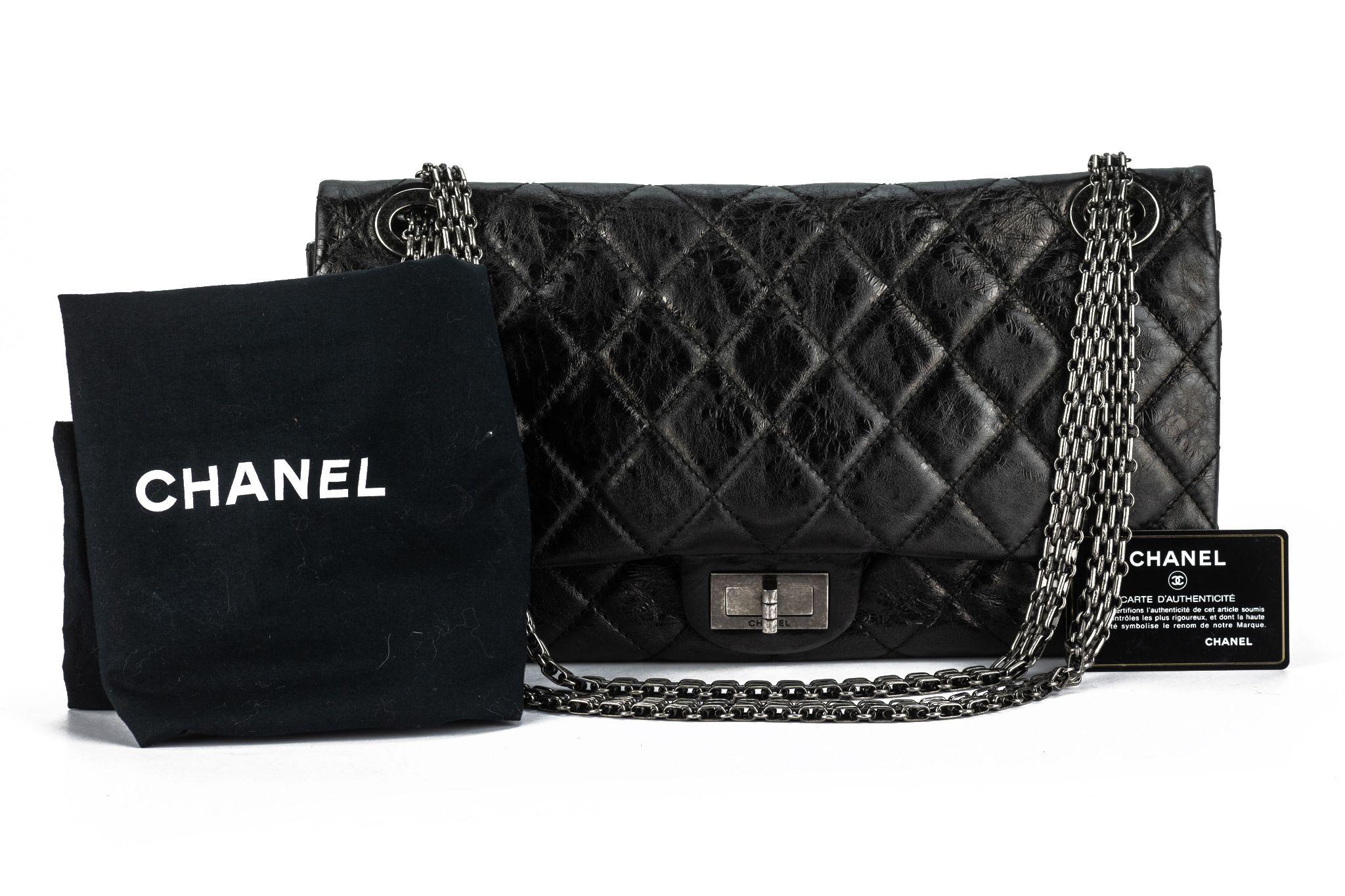 Chanel Black Reissue Borsa a doppia patta 227 in vendita 11