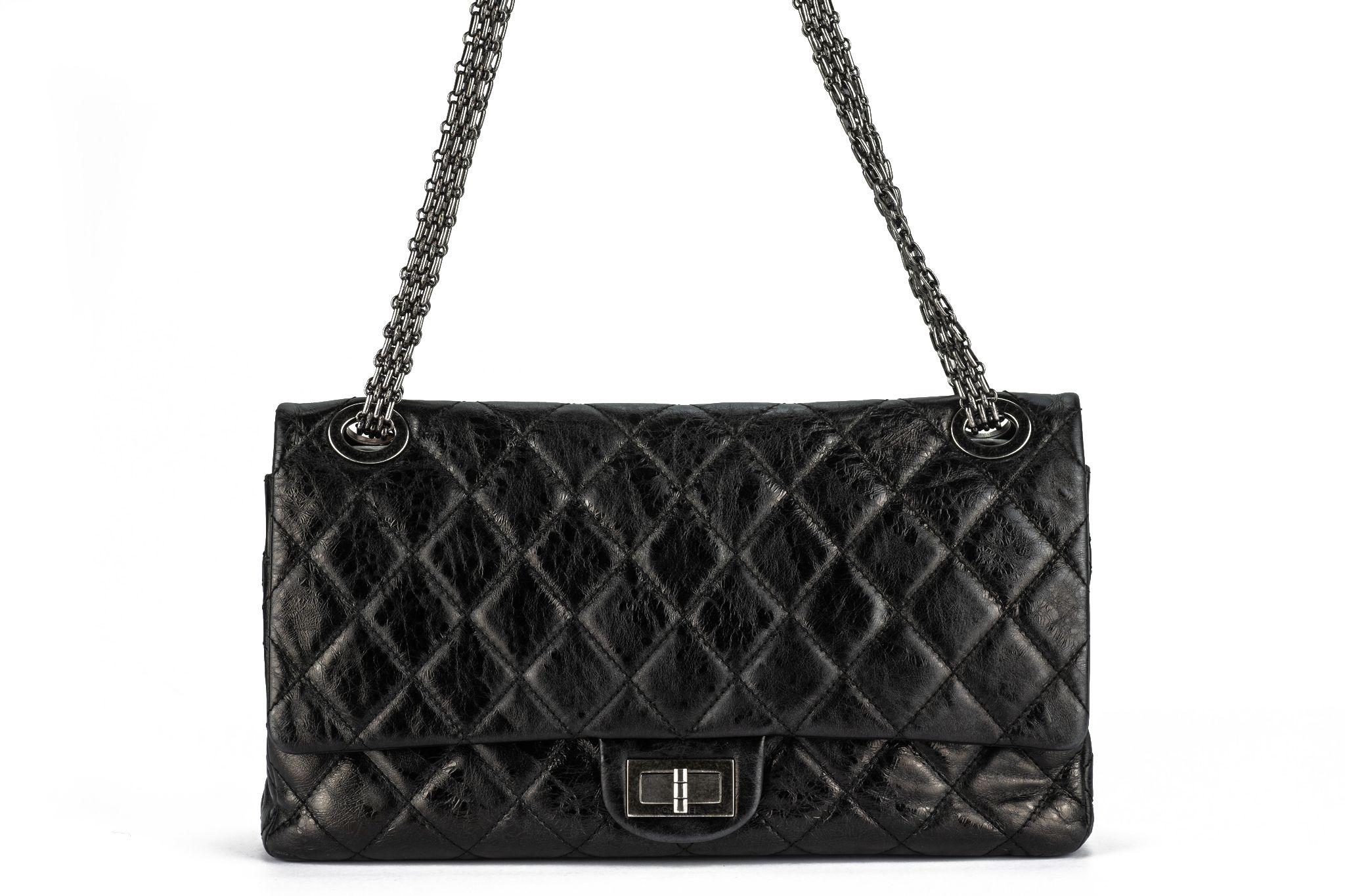 Chanel Black Reissue Borsa a doppia patta 227 in vendita 1