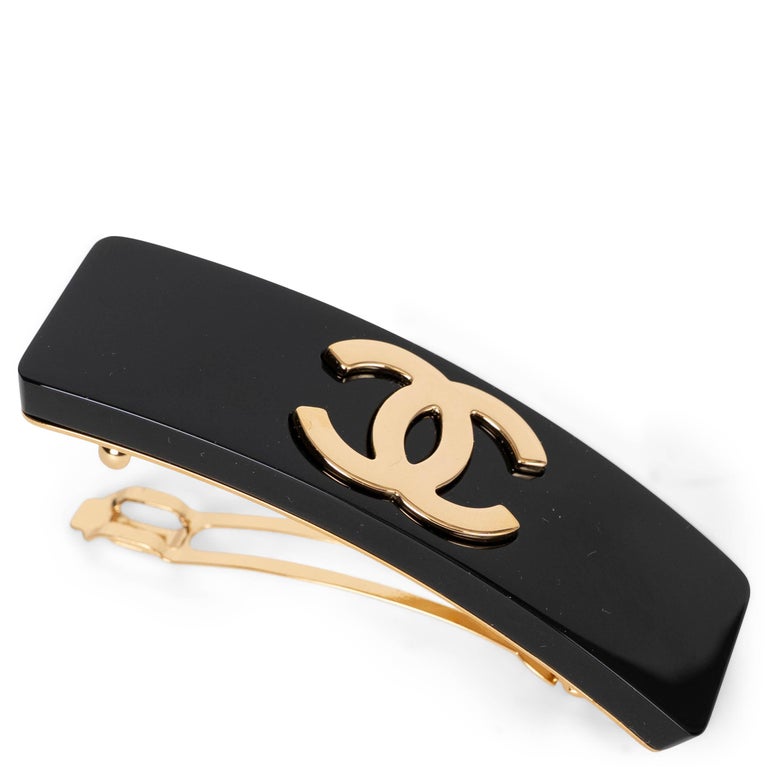CHANEL black resin 24B CC BARRETTE Hair Clip For Sale at 1stDibs display picture 1