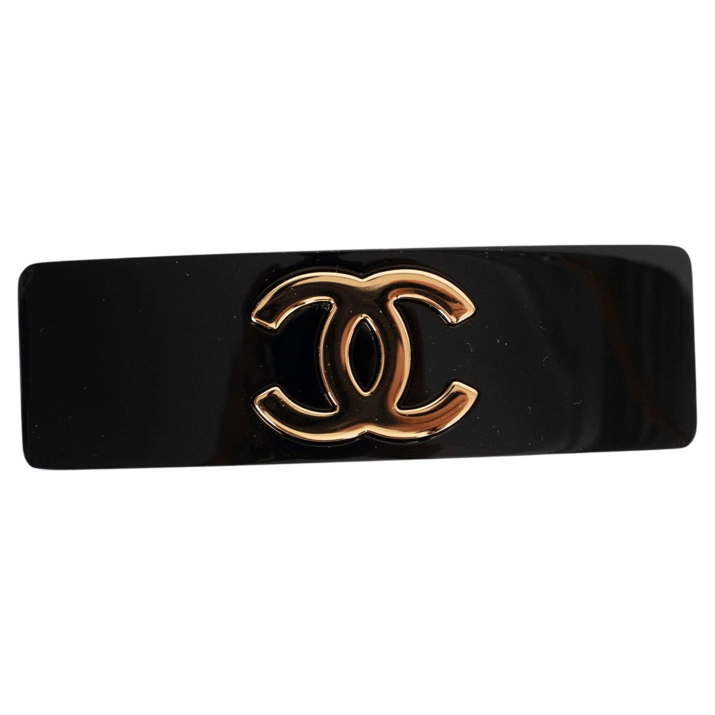CHANEL Haarspange „24B CC BARRETTE“ aus schwarzem Kunstharz