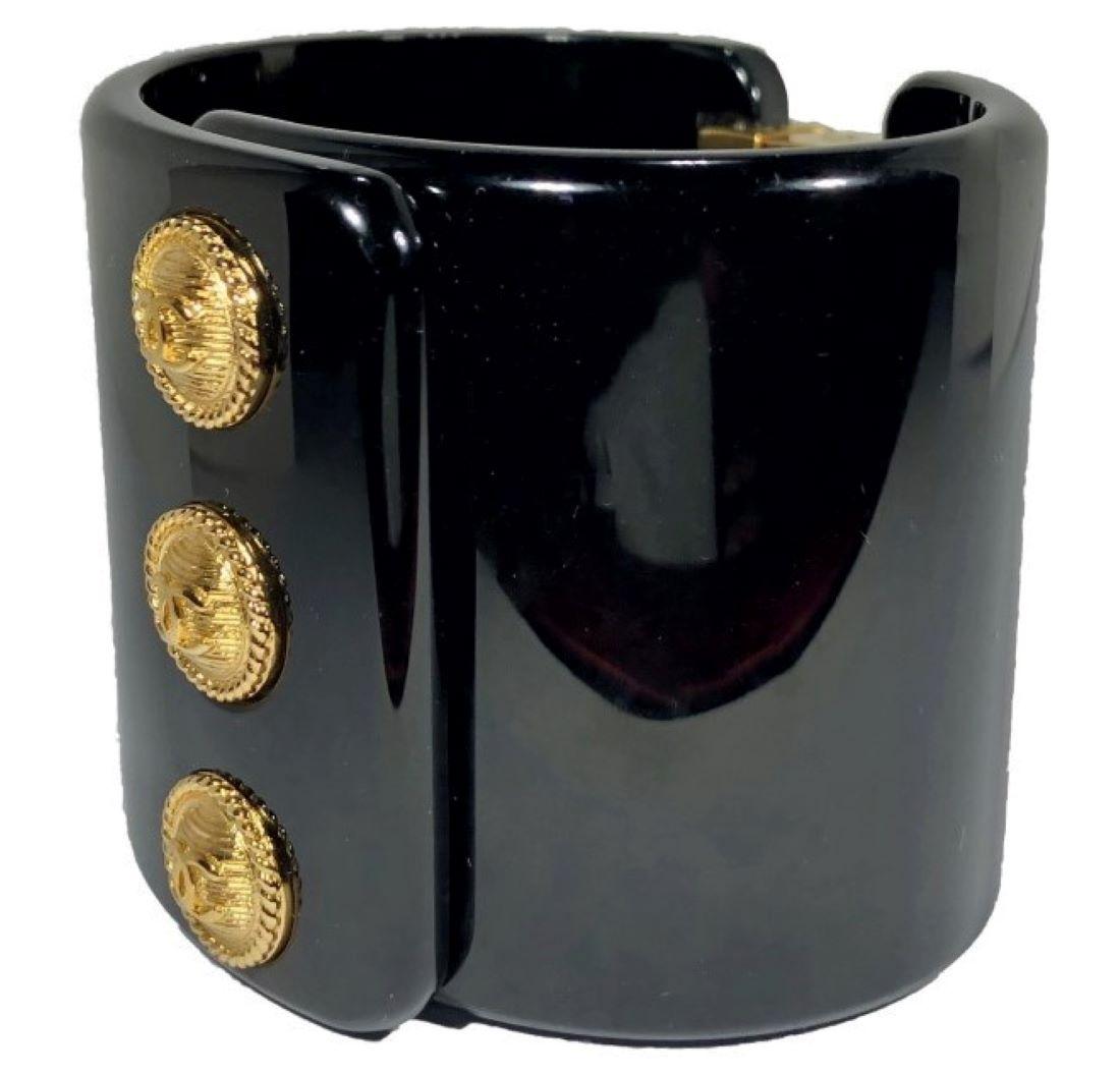 Chanel Black Resin 3 Button Cuff Bracelet 2018 Fall Collection In Excellent Condition For Sale In Palm Beach, FL