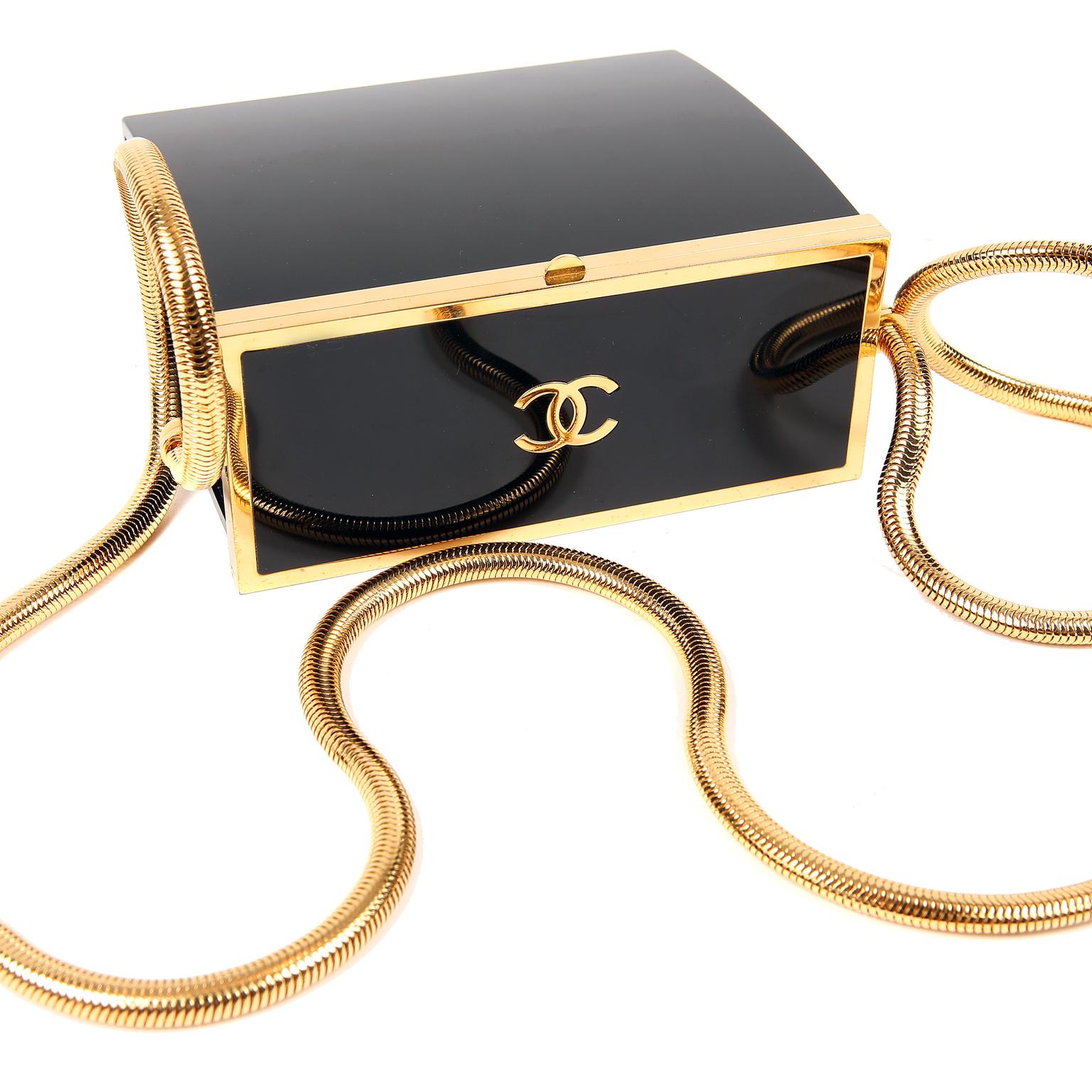 Sac de soirée en résine noire de Chanel avec GHW en vente 1