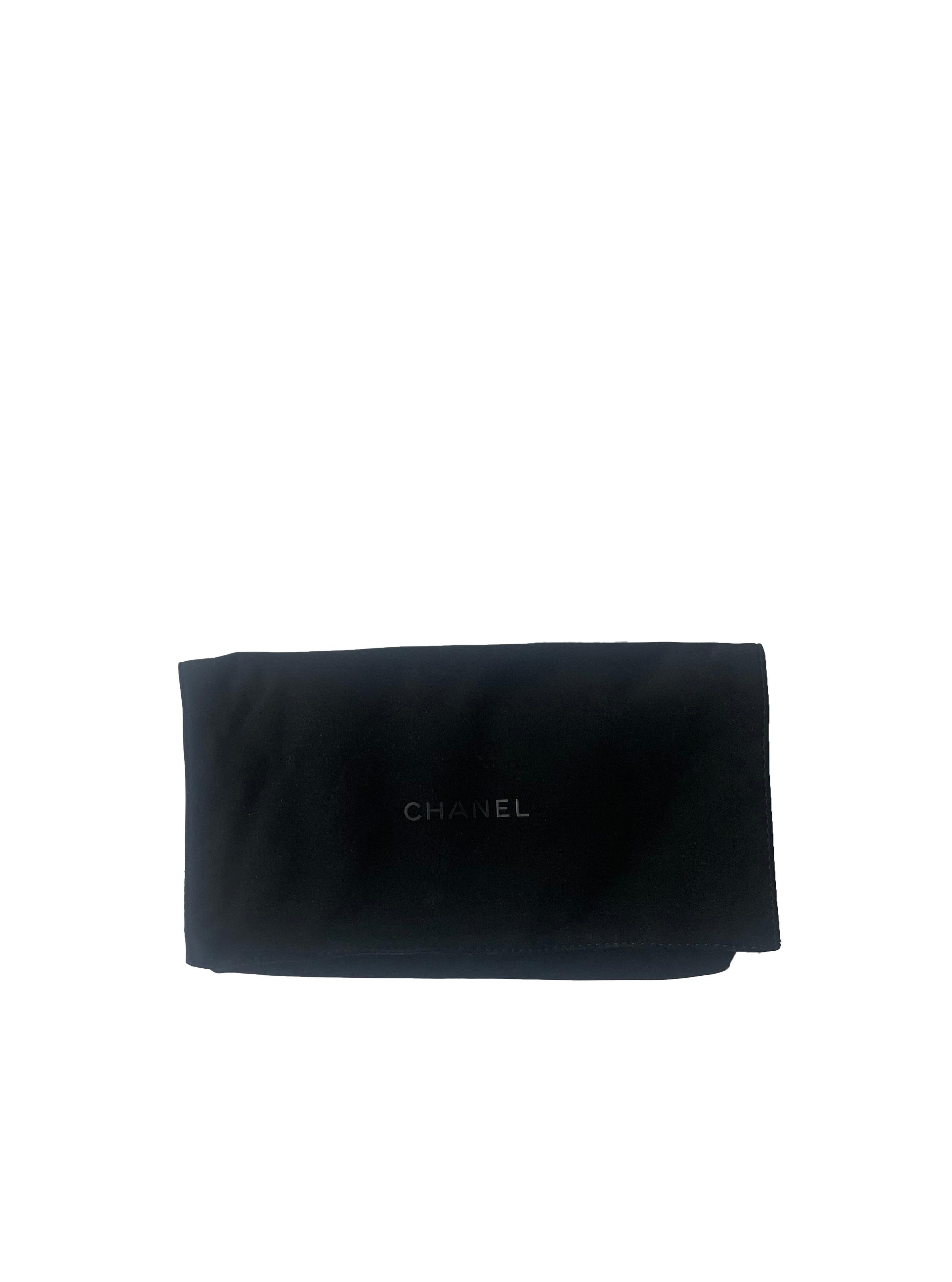 Chanel Black Resin Evening Clutch/Crossbody Bag w. Velvet Quilting rt. $2, 795 6