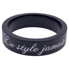 Chanel Black Resin La Mode se Demode Le Style Jamais Bangle Bracelet
