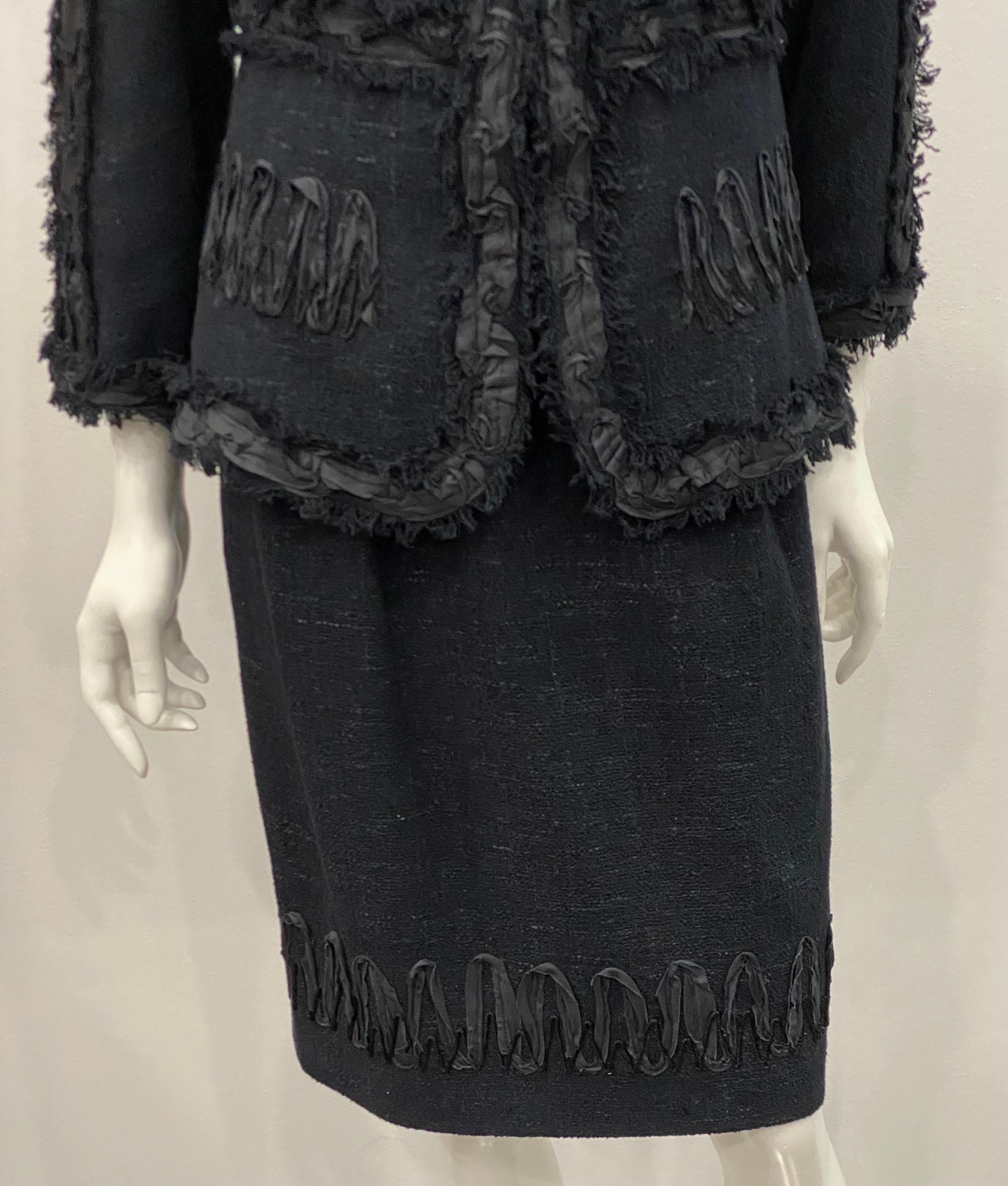 Chanel Black Ribbon and Cord Appliqué Jacket with matching skirt - Sz 40  6