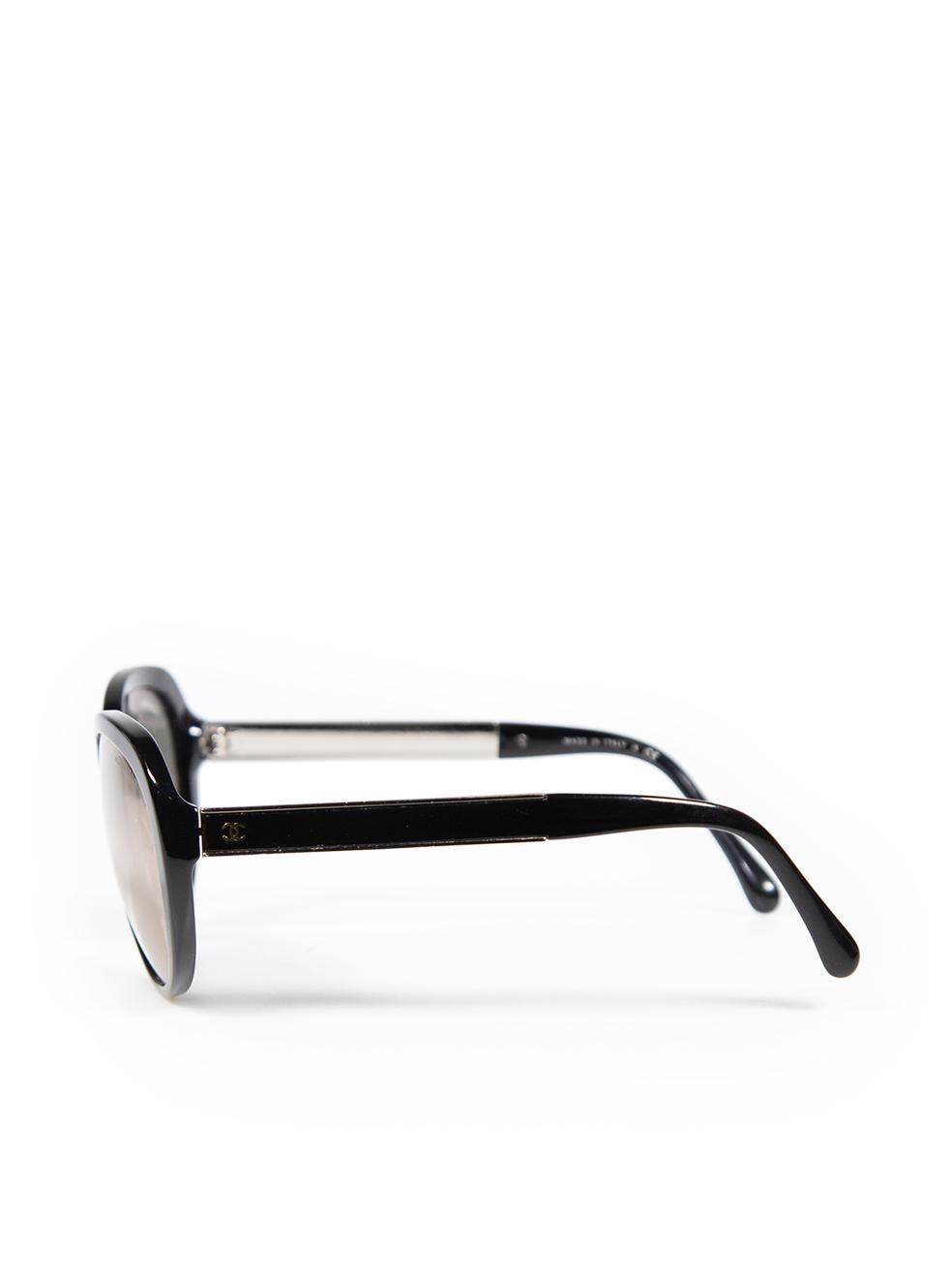 Chanel Black Round Mirror Lenses Sunglasses In Good Condition For Sale In London, GB