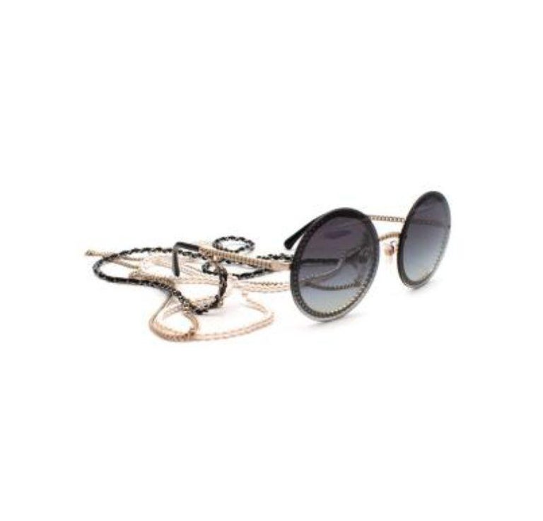 Chanel Sunglasses with Pearl Necklace - black