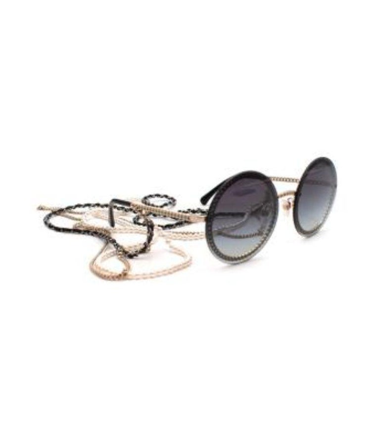 troosten Conform Samenwerken met Chanel Black Round Sunglasses With Silver And Faux Pearl