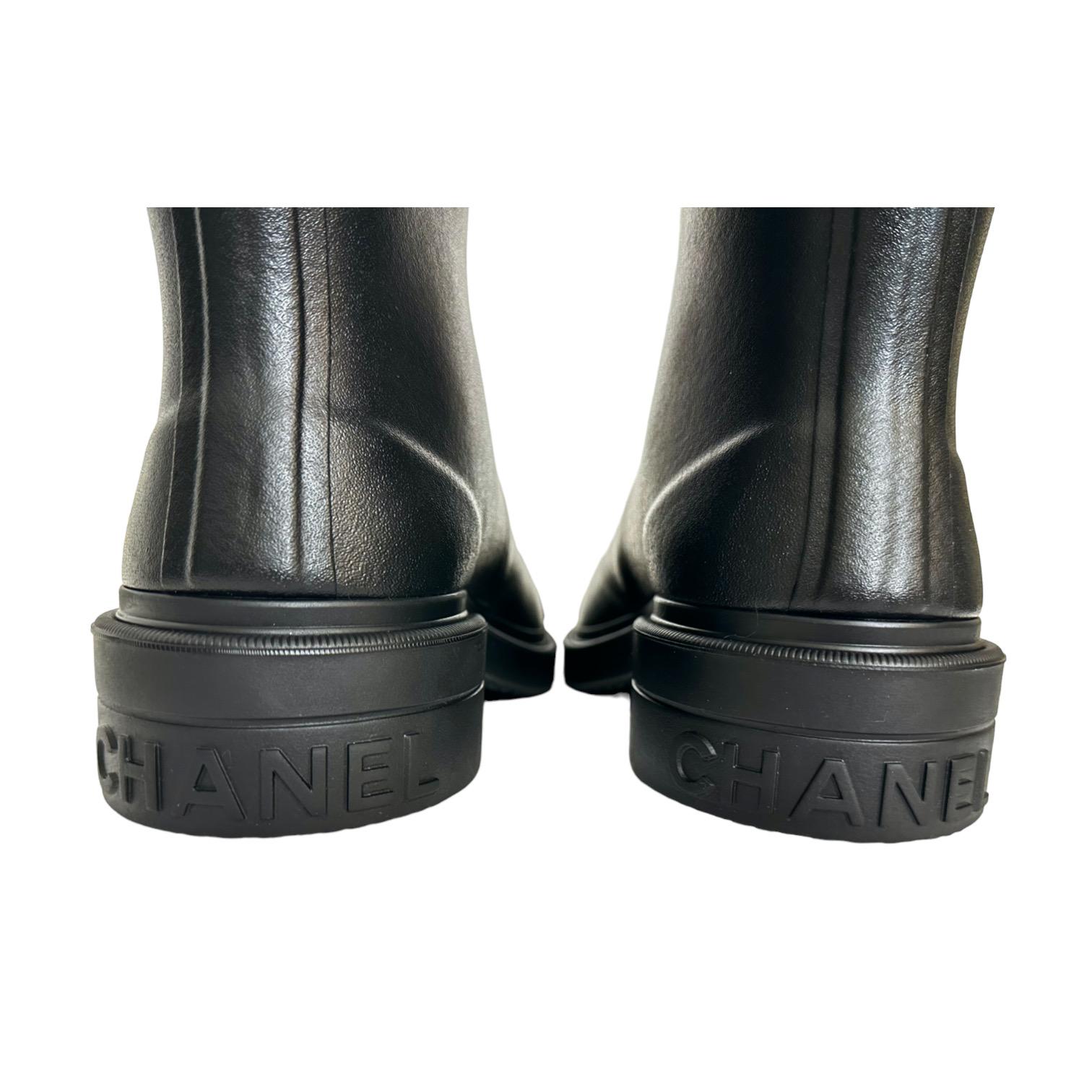 CHANEL Black Rubber Boots Knee High White CC Logo Caoutchouc Sz 38 Runway BNIB 5