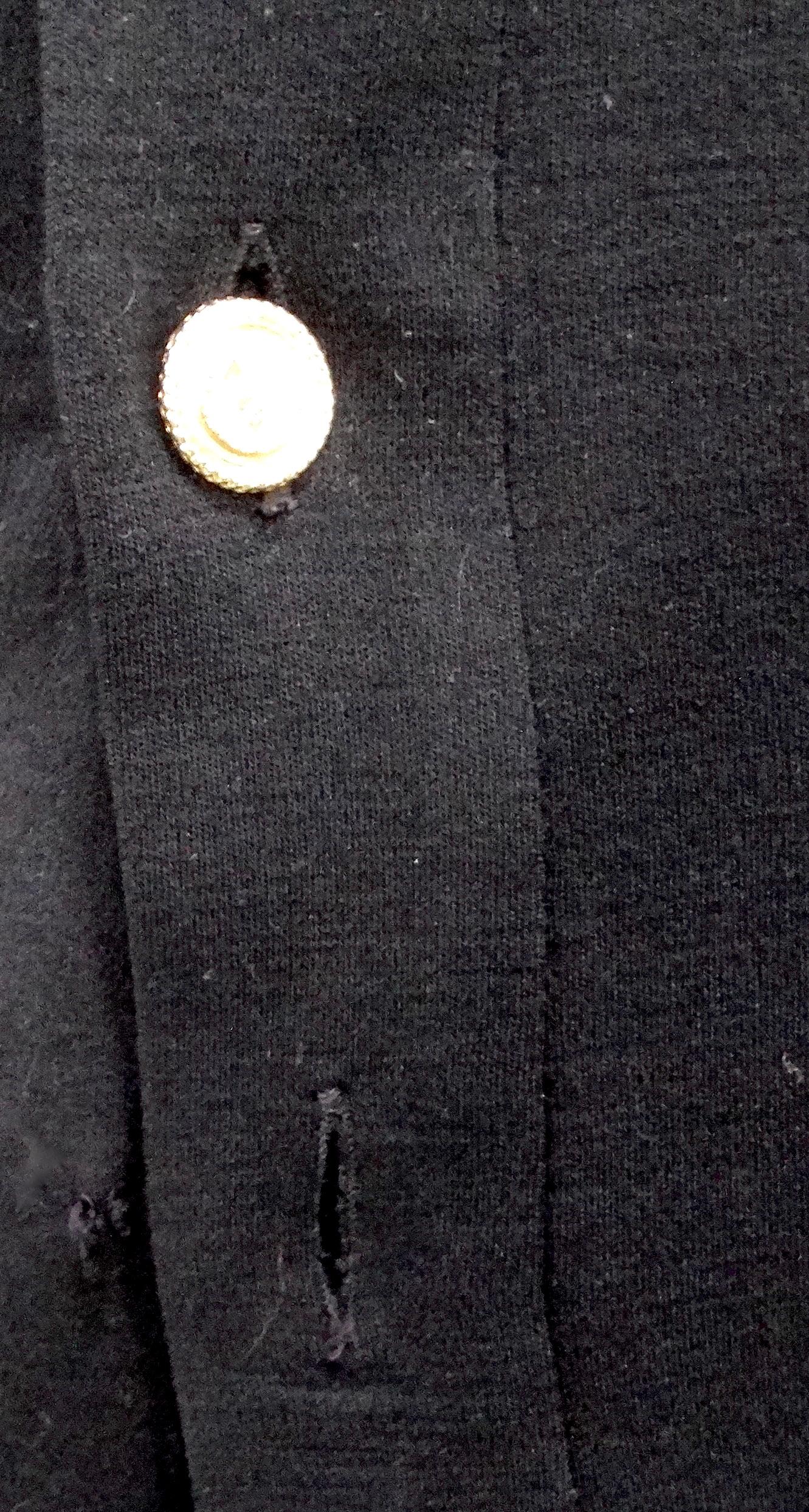 Chanel Black Ruched Waist V-Neck Long Sleeve Dress circa 1980s (Robe à manches longues à col en V et à taille froncée) en vente 5