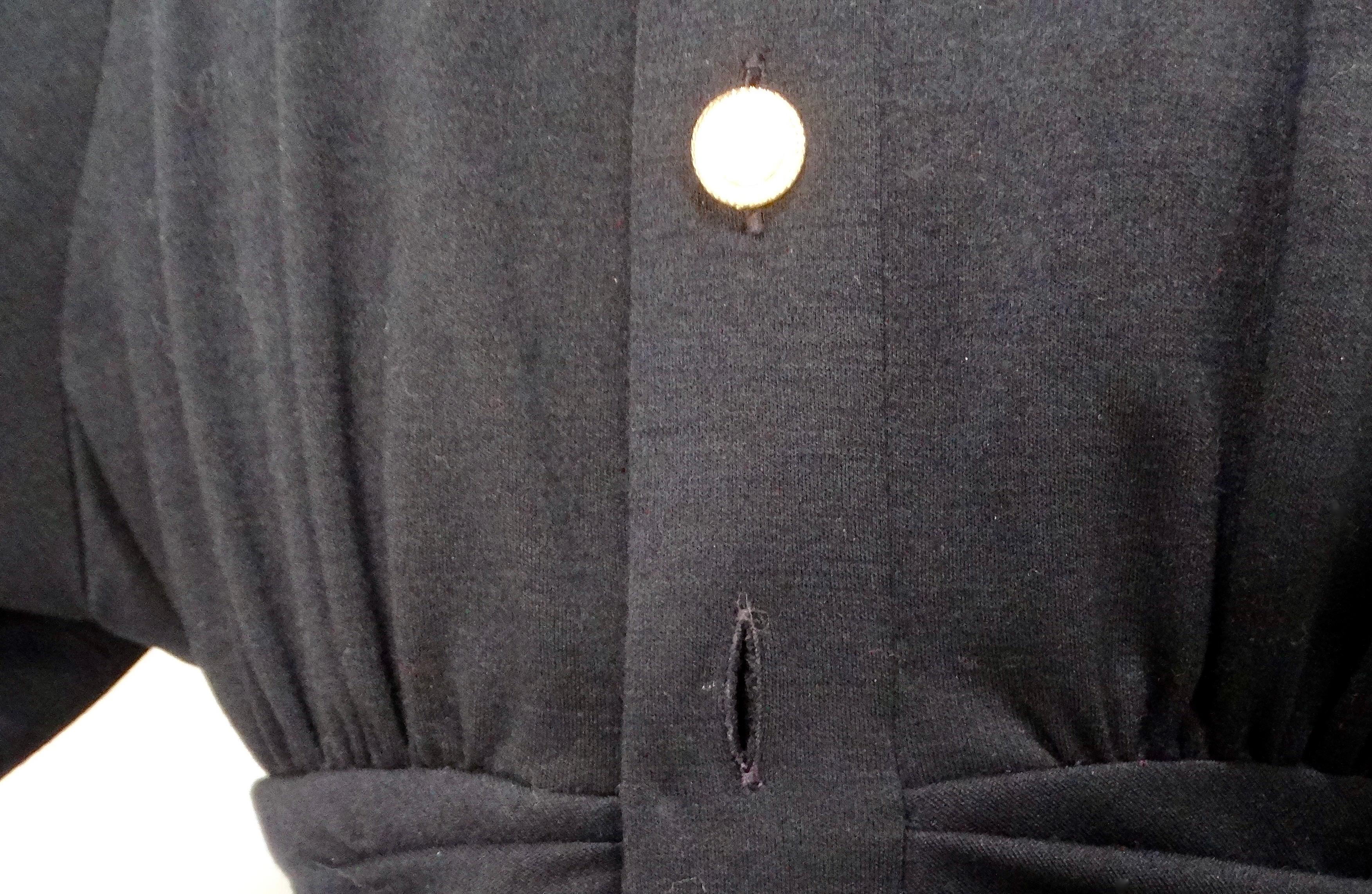 Chanel Black Ruched Waist V-Neck Long Sleeve Dress circa 1980s (Robe à manches longues à col en V et à taille froncée) en vente 4