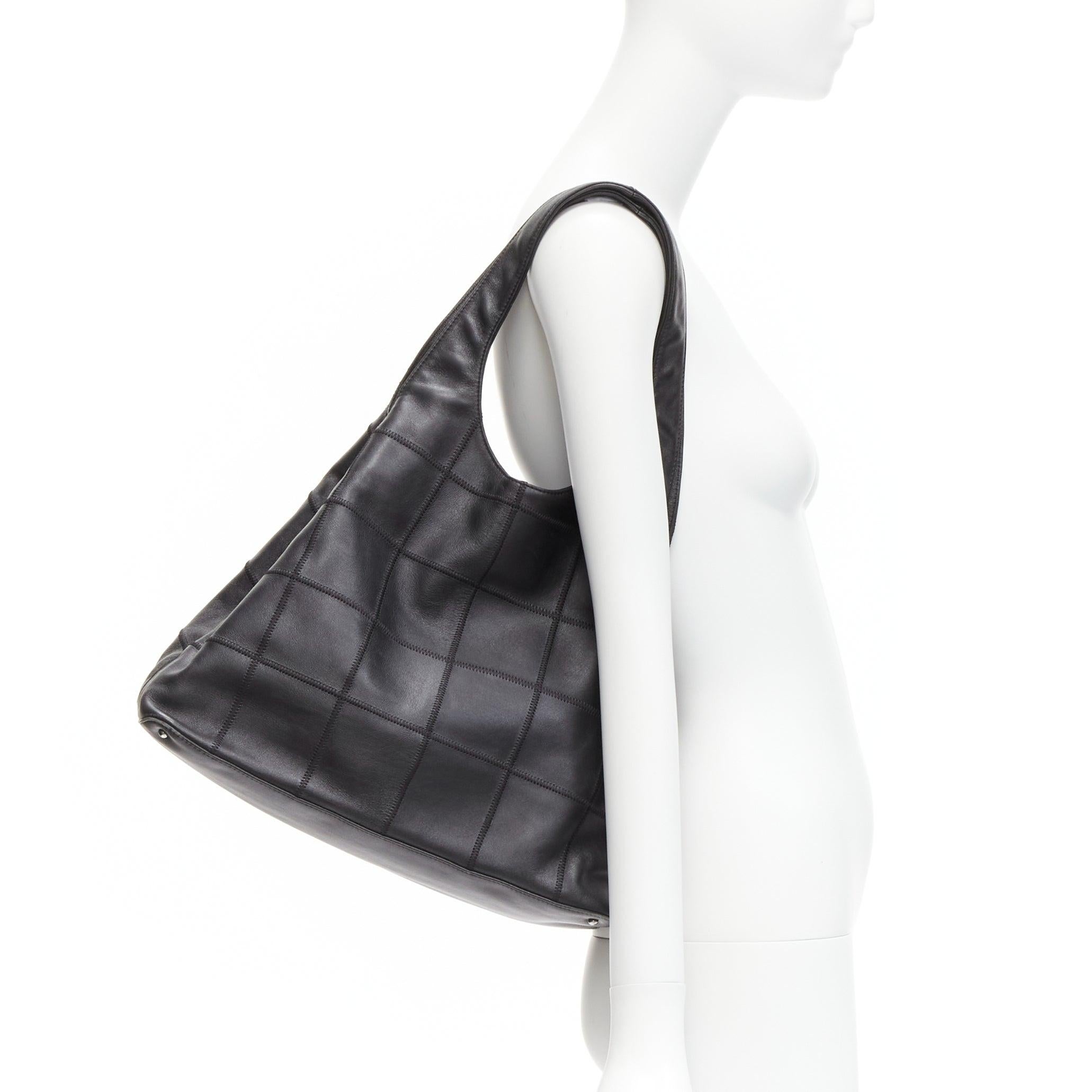 CHANEL black ruthenium CC logo square stitched tassel shoulder hobo bag
Reference: GIYG/A00294
Brand: Chanel
Designer: Karl Lagerfeld
Material: Leather, Metal
Color: Black, Silver
Pattern: Solid
Closure: Drawstring
Lining: Black Fabric
Extra