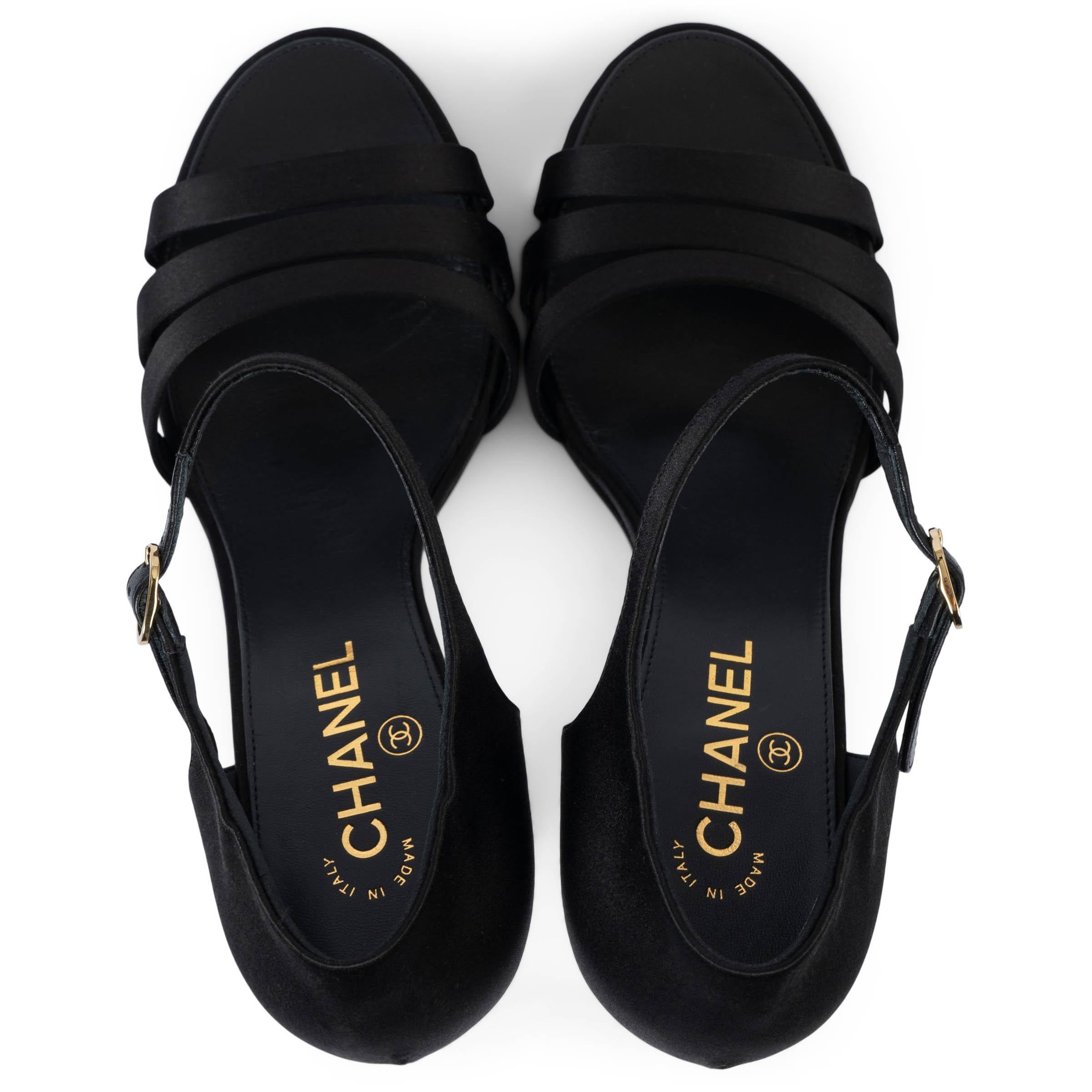 Nero Chanel raso nero 2022K PERLA TACCO Sandali Scarpe 41 vestibilità 40 in vendita