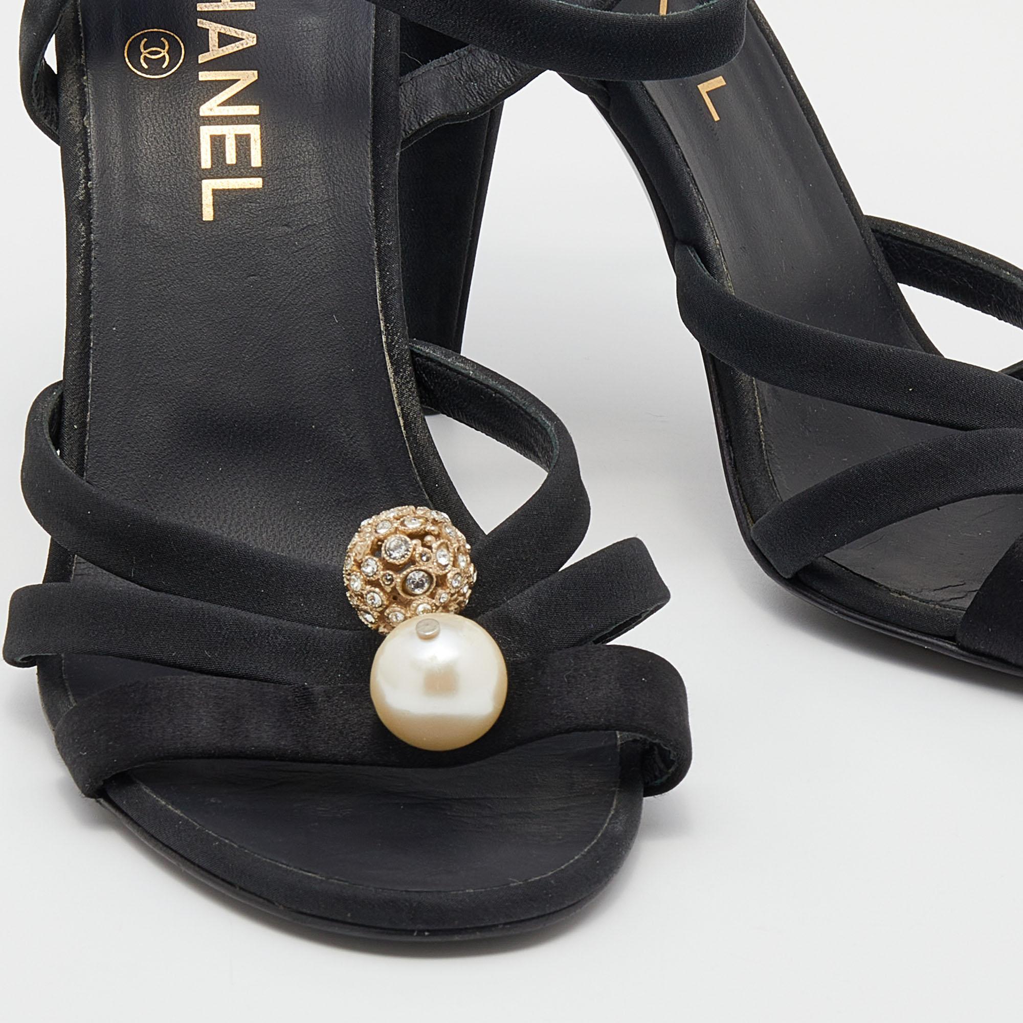 Chanel Black Satin And Fabric Embellished Strappy Sandals Size 39.5 In Good Condition In Dubai, Al Qouz 2