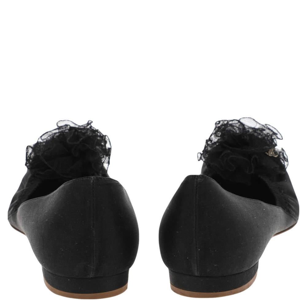 Chanel Black Satin CC Flower Embellished Ballet Flats Size 37.5 For Sale 2