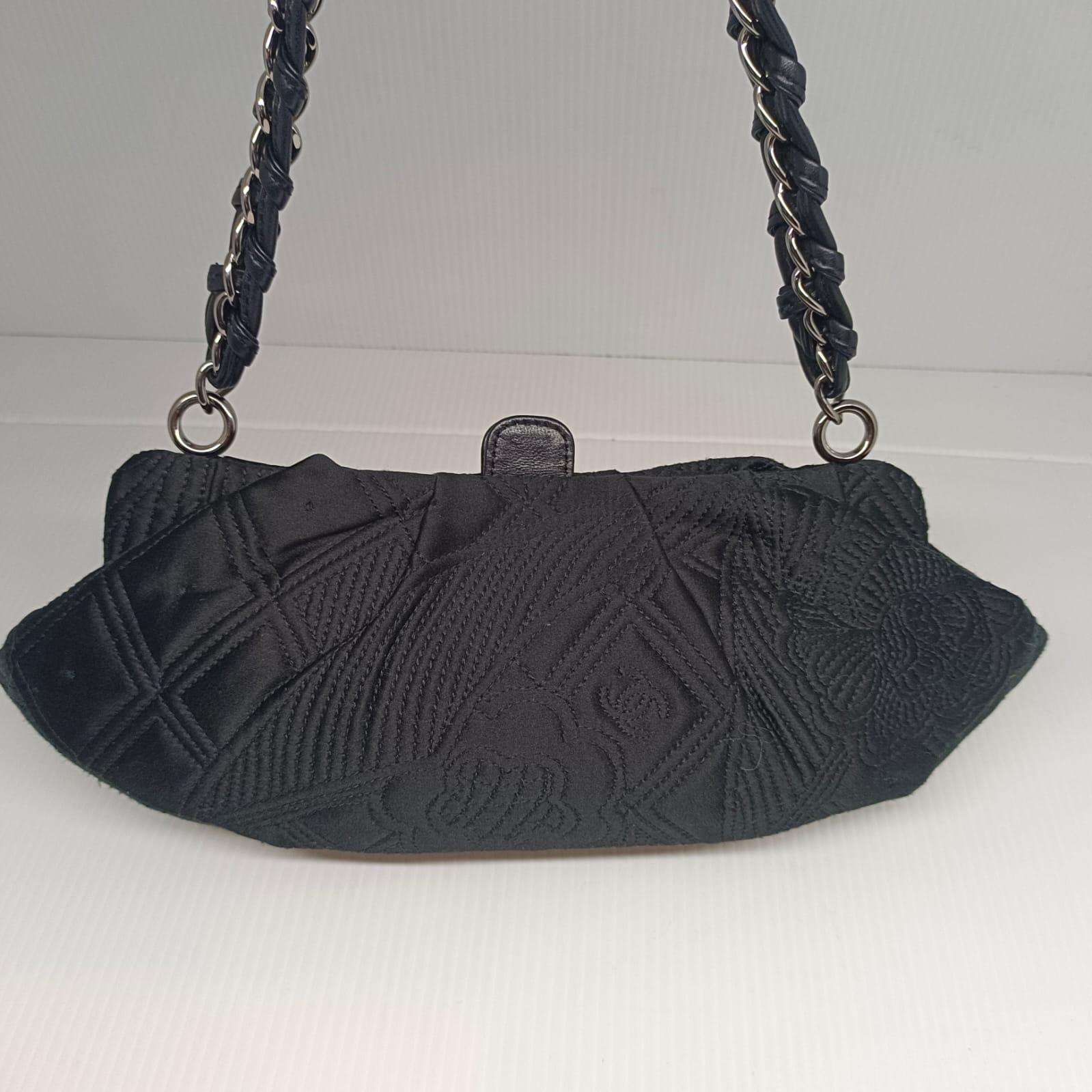 Chanel Black Satin Quilted Evening Bag In Good Condition For Sale In Jakarta, Daerah Khusus Ibukota Jakarta
