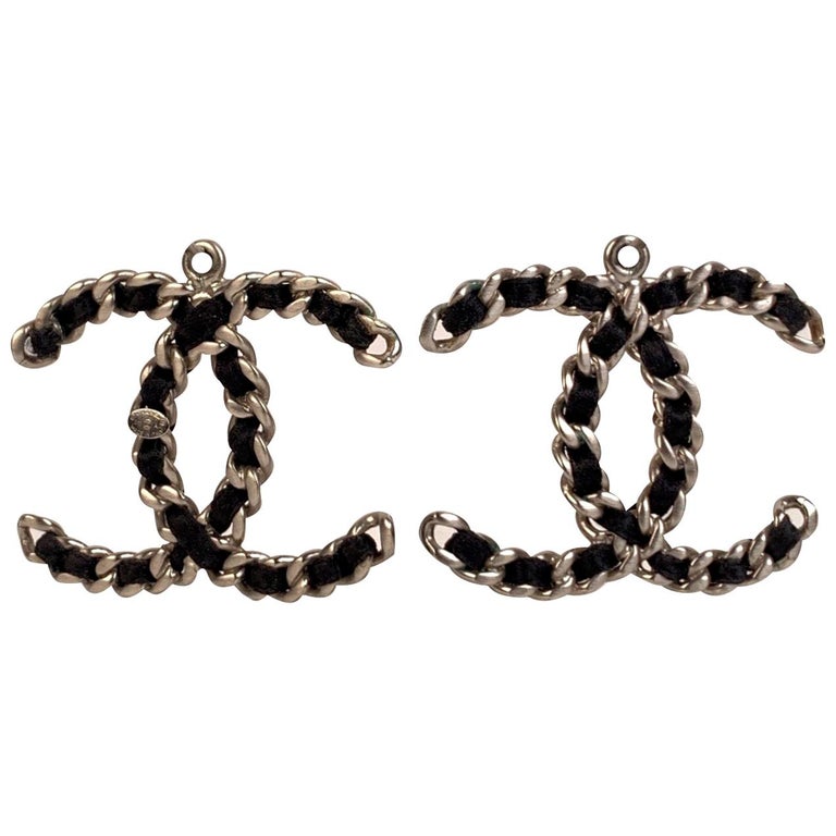 Chanel Gold Hammered Metal and Black Gripoix Fringe Drop Earrings, 1995, Fashion | Clip-On | Drop Earrings, Vintage Jewelry (Very Good)