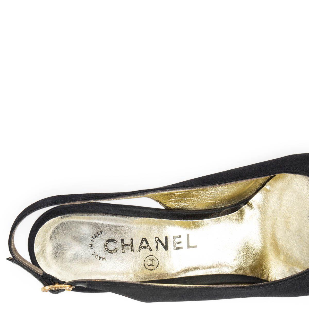 Black CHANEL black SATIN Slingback Pumps Shoes 38 VINTAGE For Sale