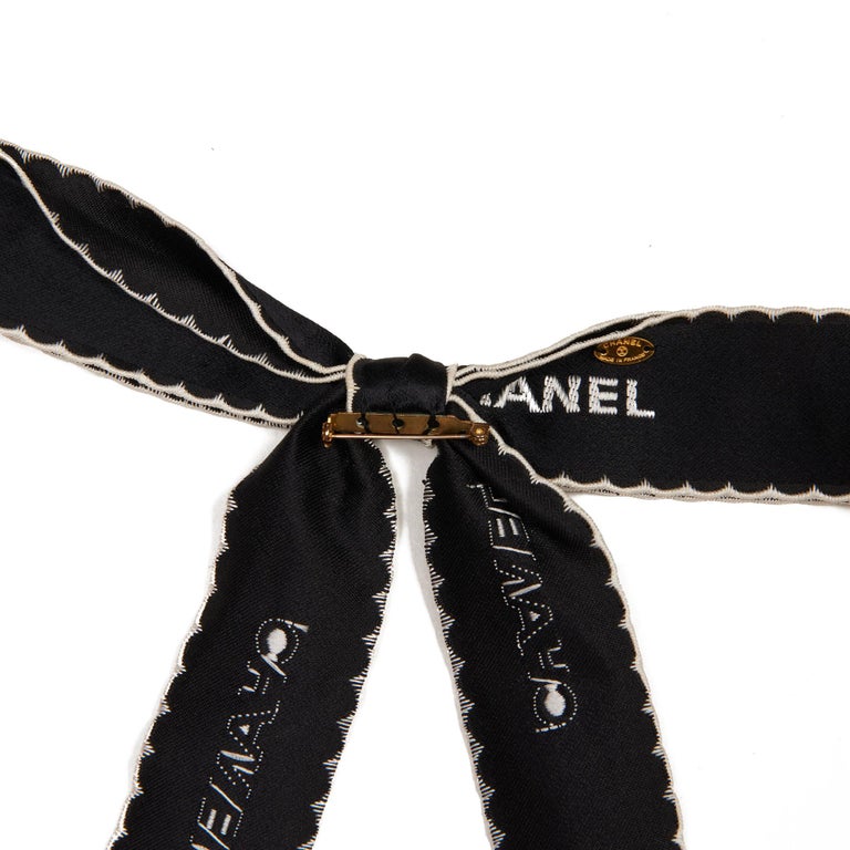 Chanel Black Satin Vintage Ribbon Pin For Sale at 1stDibs  display picture 1