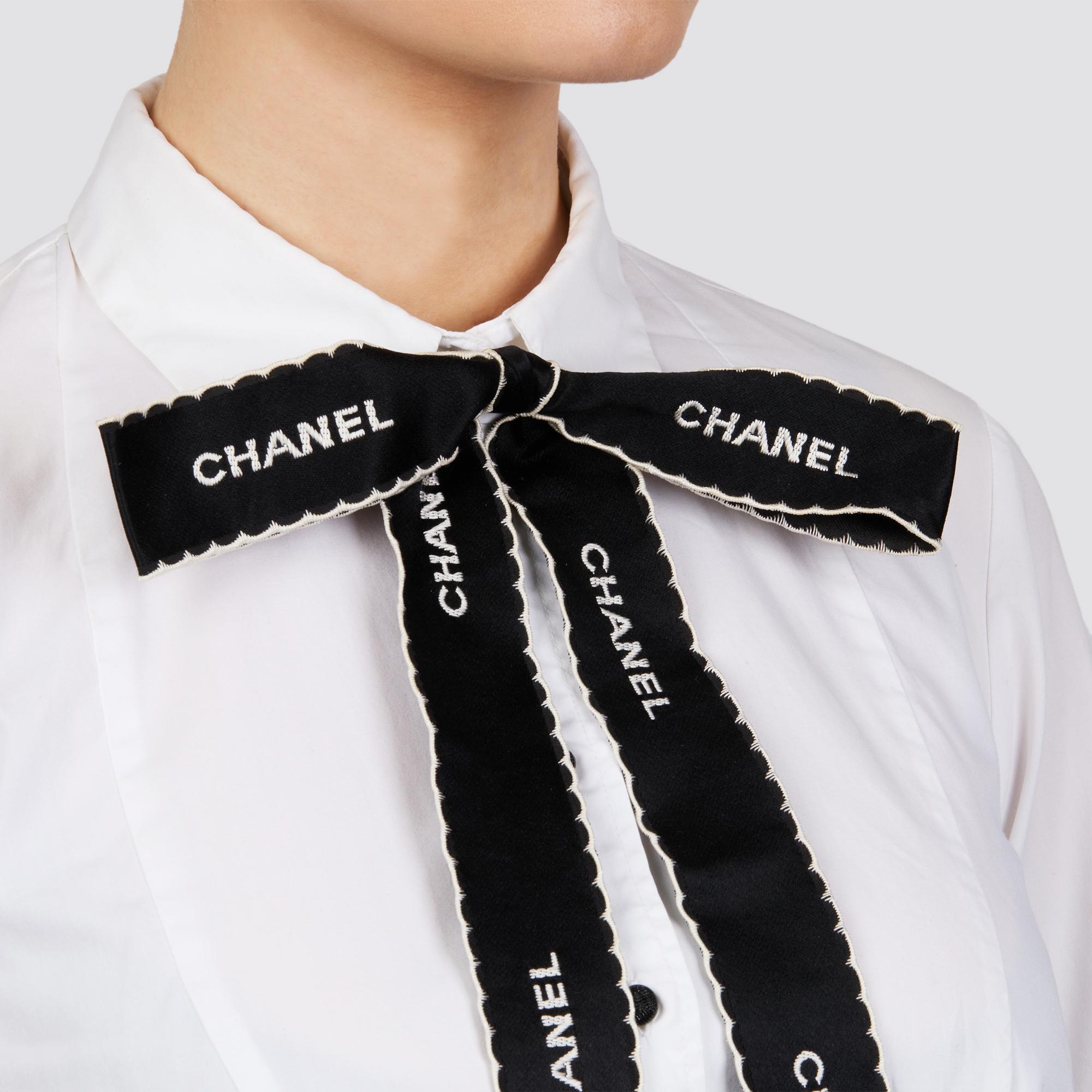 Chanel BLACK SATIN VINTAGE RIBBON PIN In Good Condition For Sale In Bishop's Stortford, Hertfordshire