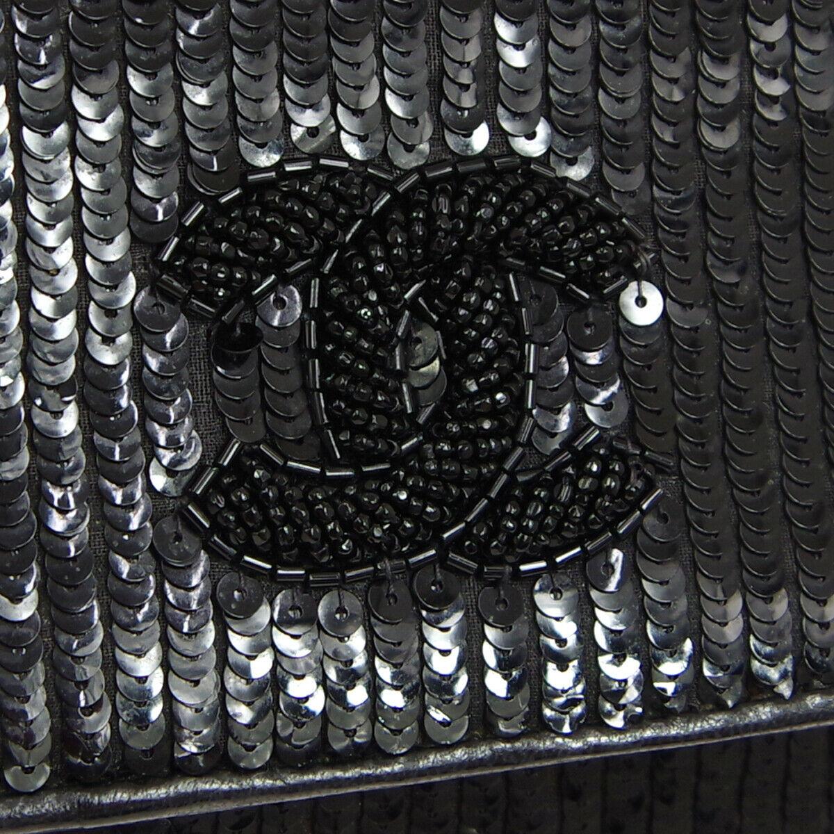 Chanel Black Sequin Beaded Fabric 2 in 1 Evening Clutch Shoulder Flap Bag 

Sequin
Bead
Fabric 
Leather lining
Snap closure
Made in Italy
Date code present 
Made in France 
Measures 6.25