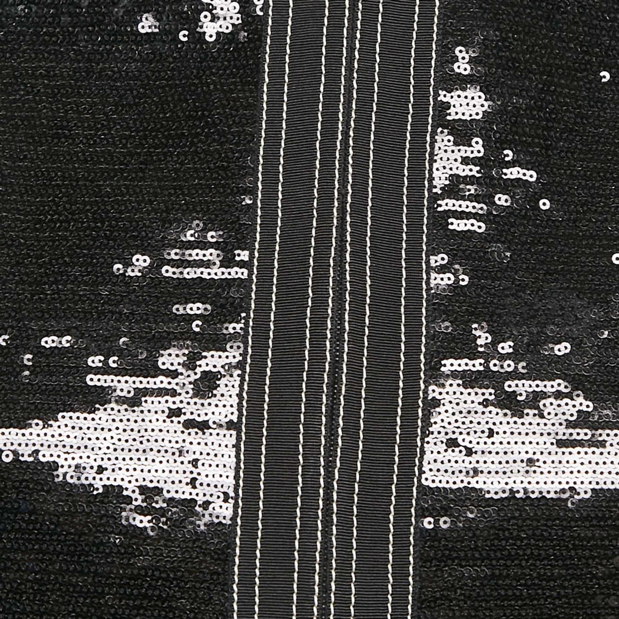 Noir Veste à sequins noire à fermeture éclair Chanel S en vente