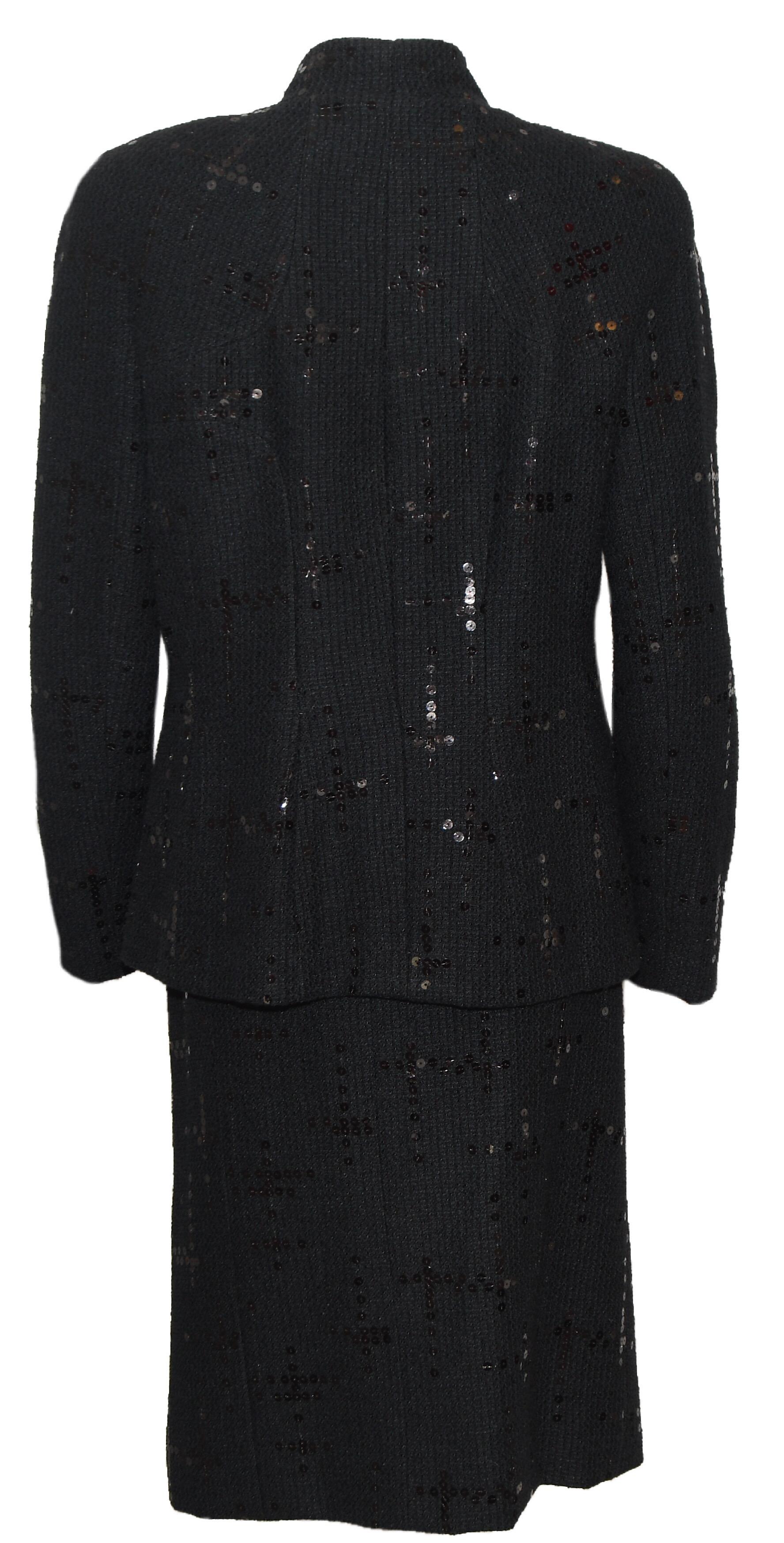 Chanel  Black Sequined Tweed Skirt Suit From 2002 Fall Collection In Excellent Condition For Sale In Palm Beach, FL