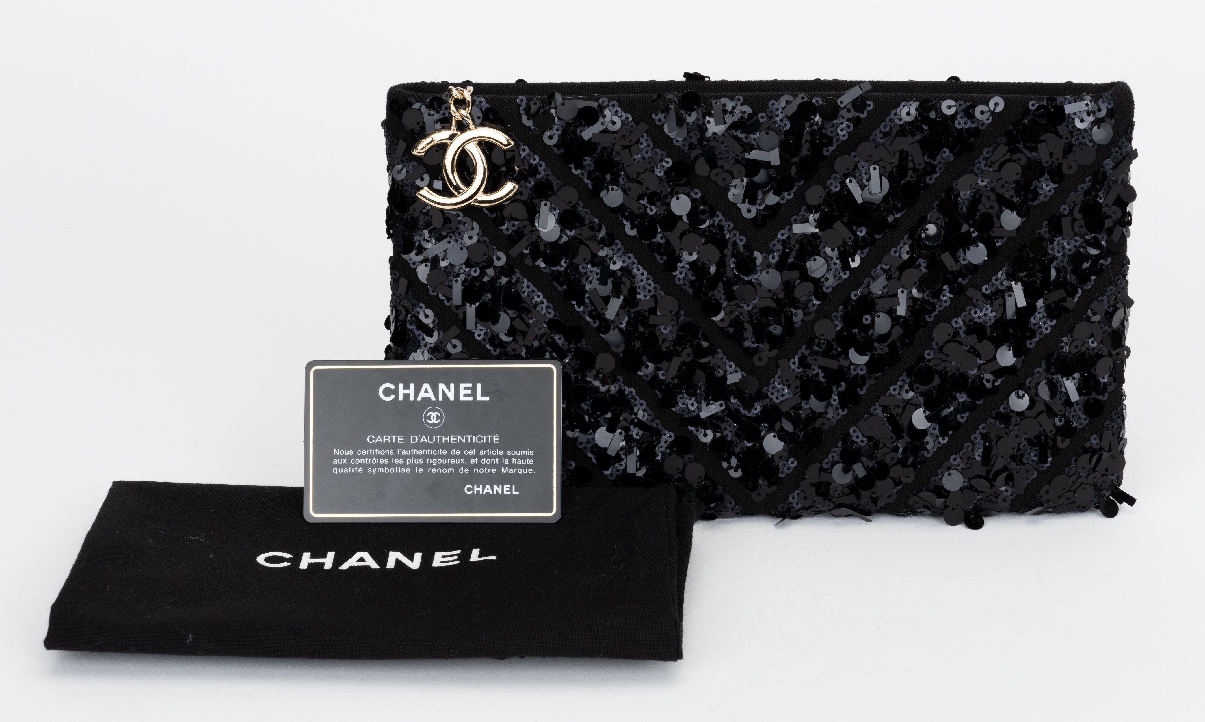 Chanel Black Sequins Evening Clutch 3