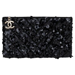 Chanel Schwarze Abend Clutch mit Pailletten