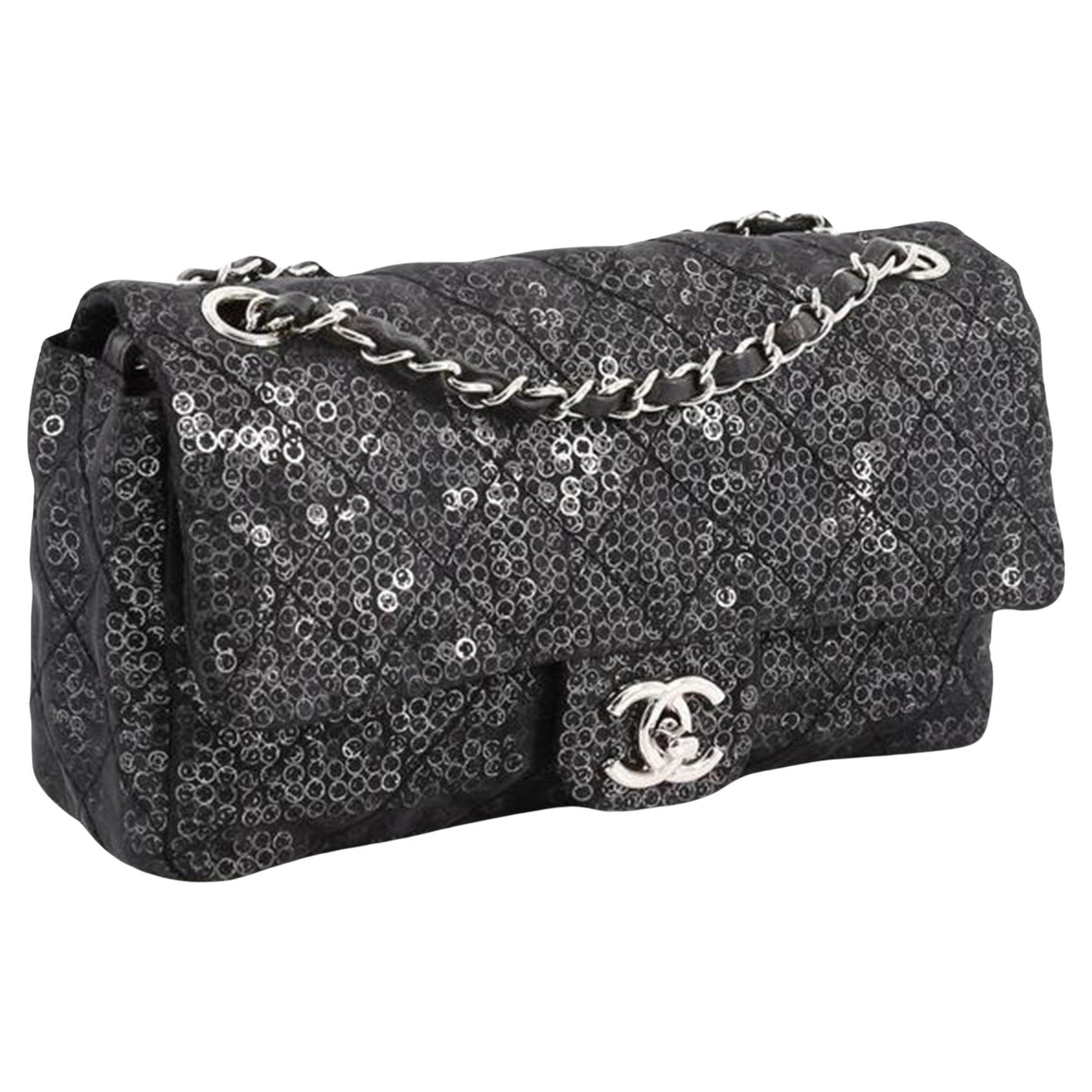 Chanel Black Sequins Pull main image 1