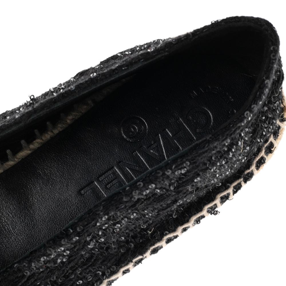 Chanel Black Sequins Tweed and Leather CC Cap Toe Espadrille Flats Size 39 2