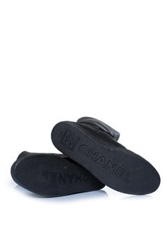 Chanel, Black shearling boots