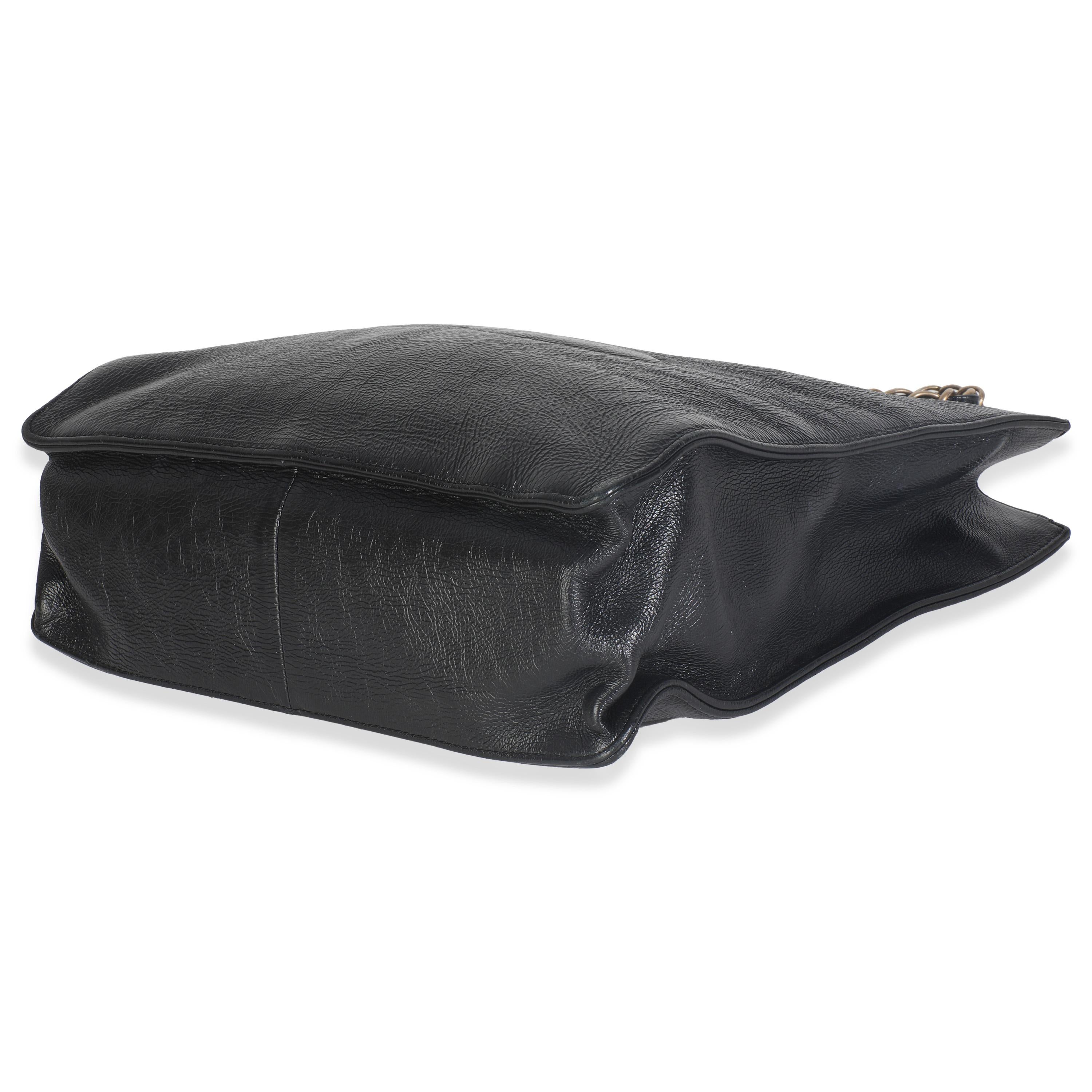 Chanel Schwarz Glänzend Gealtert Kalbsleder Nord Süd Einkaufstasche Damen im Angebot