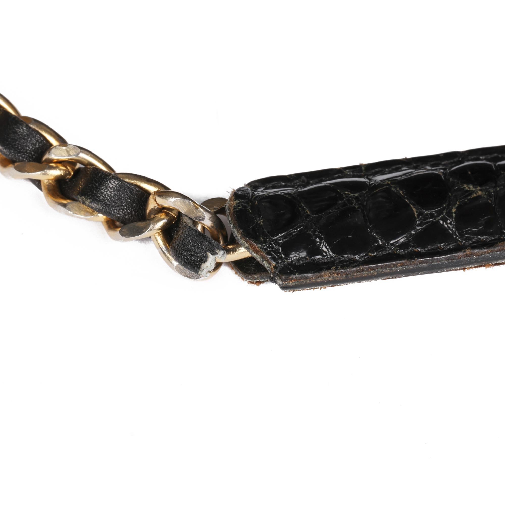 Chanel - Sac d'appareil photo vintage en cuir de crocodile noir brillant en vente 5