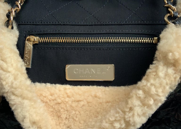 Chanel Black Shiny Crumpled Sheepskin and Shearling Sheepskin Flap Bag