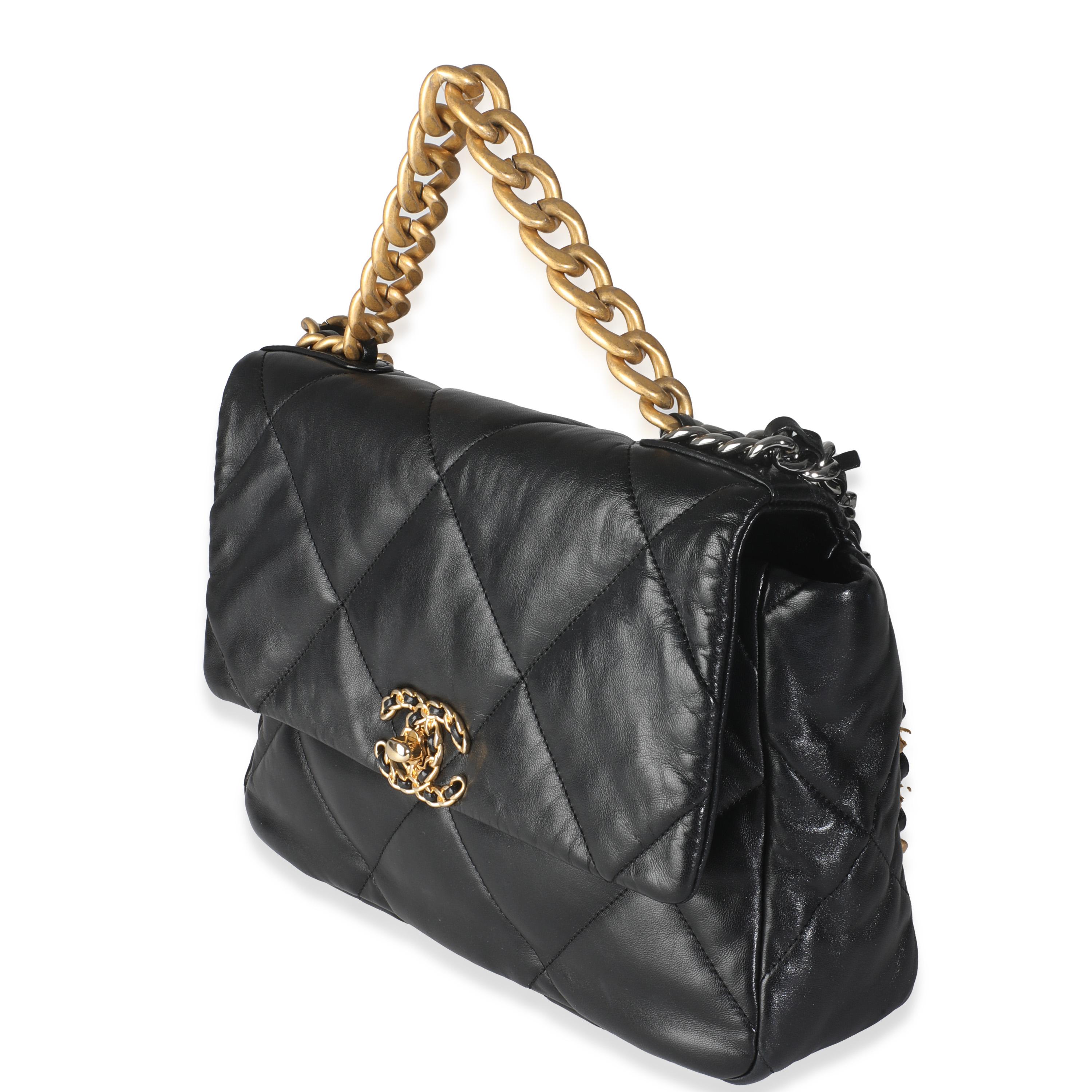 Chanel Black Shiny Lambskin Large Chanel 19 Flap Bag Excellent état - En vente à New York, NY