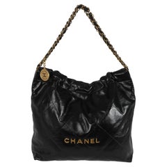 Chanel Nero Lucido Trapuntato in Pelle di Vitello Medio Chanel 22 Hobo