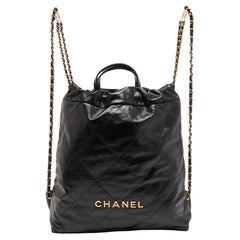 Backpack Chanel 22 - 5 For Sale on 1stDibs