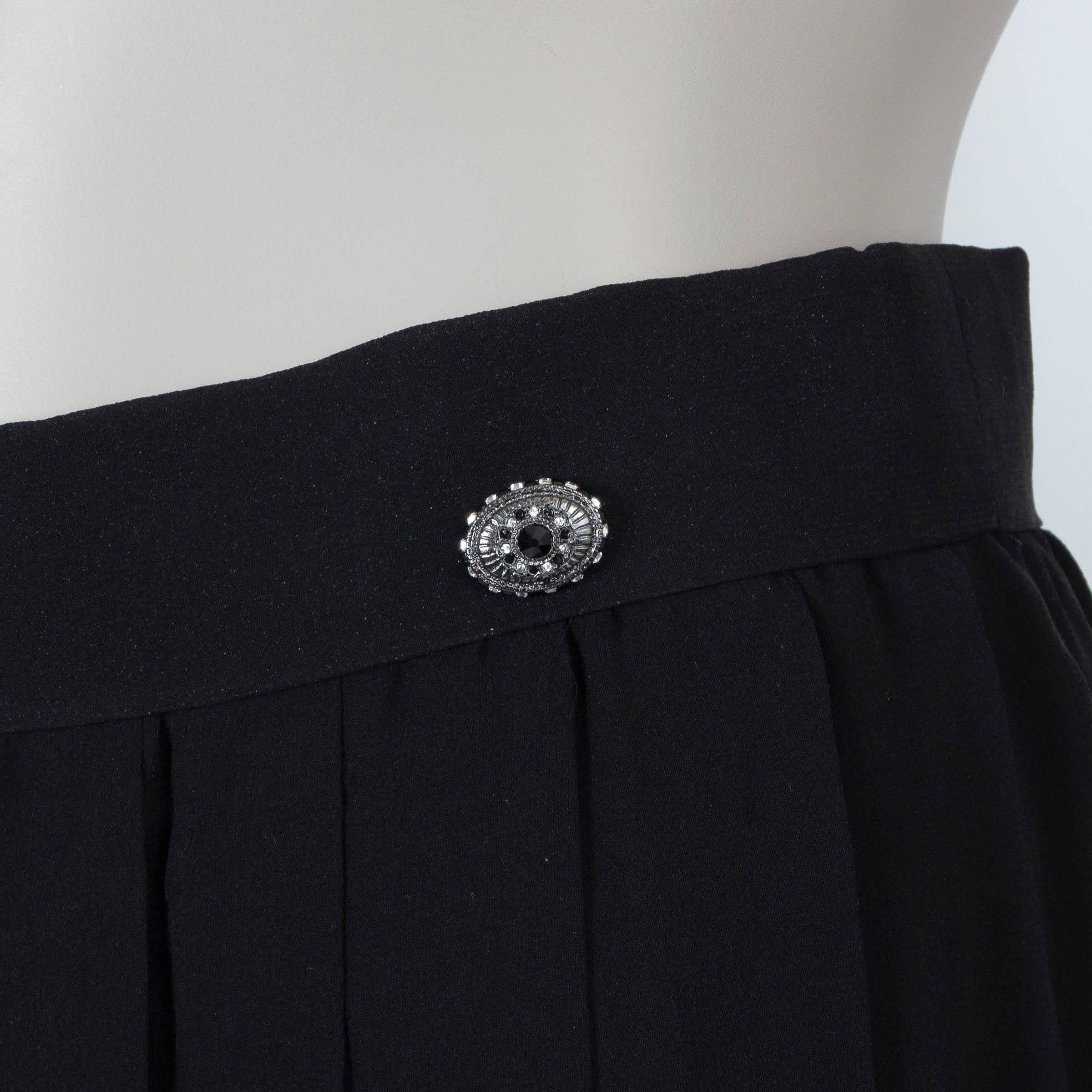 Women's CHANEL black silk 16A ROME PLEATED MAXI Skirt 38 S For Sale